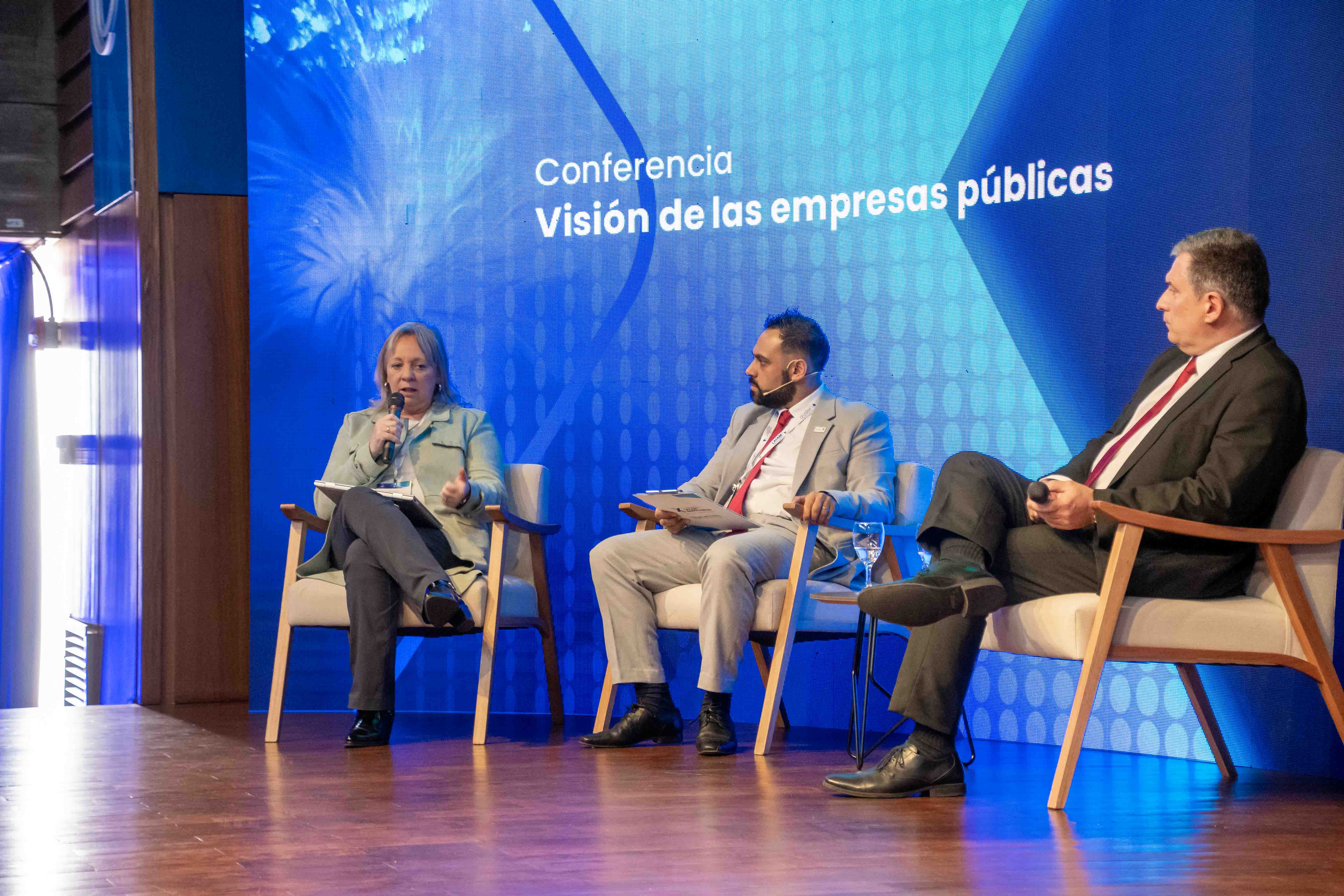 UTE en el X Congreso de LATAM Renovables: “Energía del Futuro, por un Compromiso Nacional"