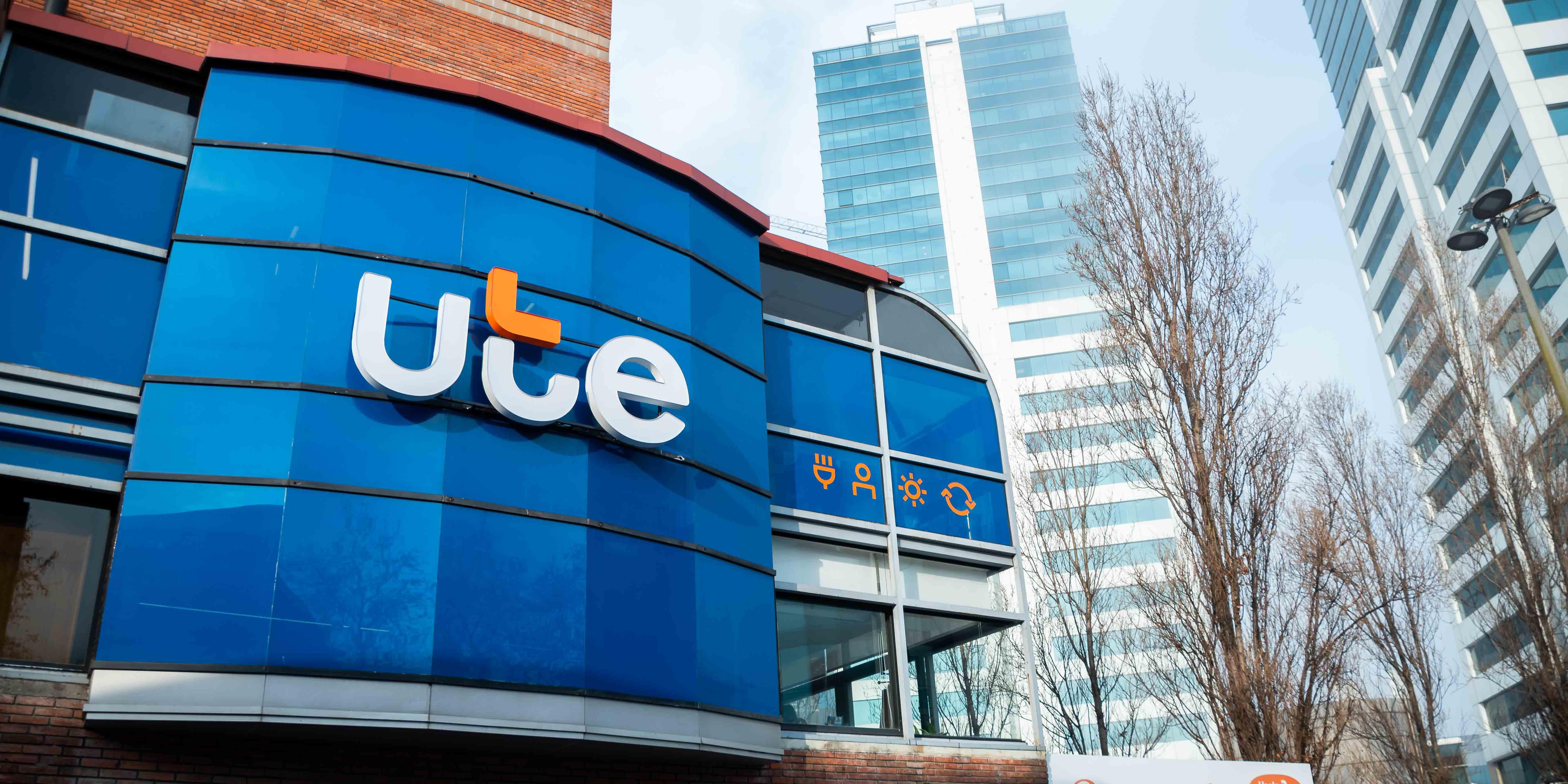 Nueva Oficina Comercial de UTE en Montevideo Shopping y más puntos de carga para vehículos eléctricos