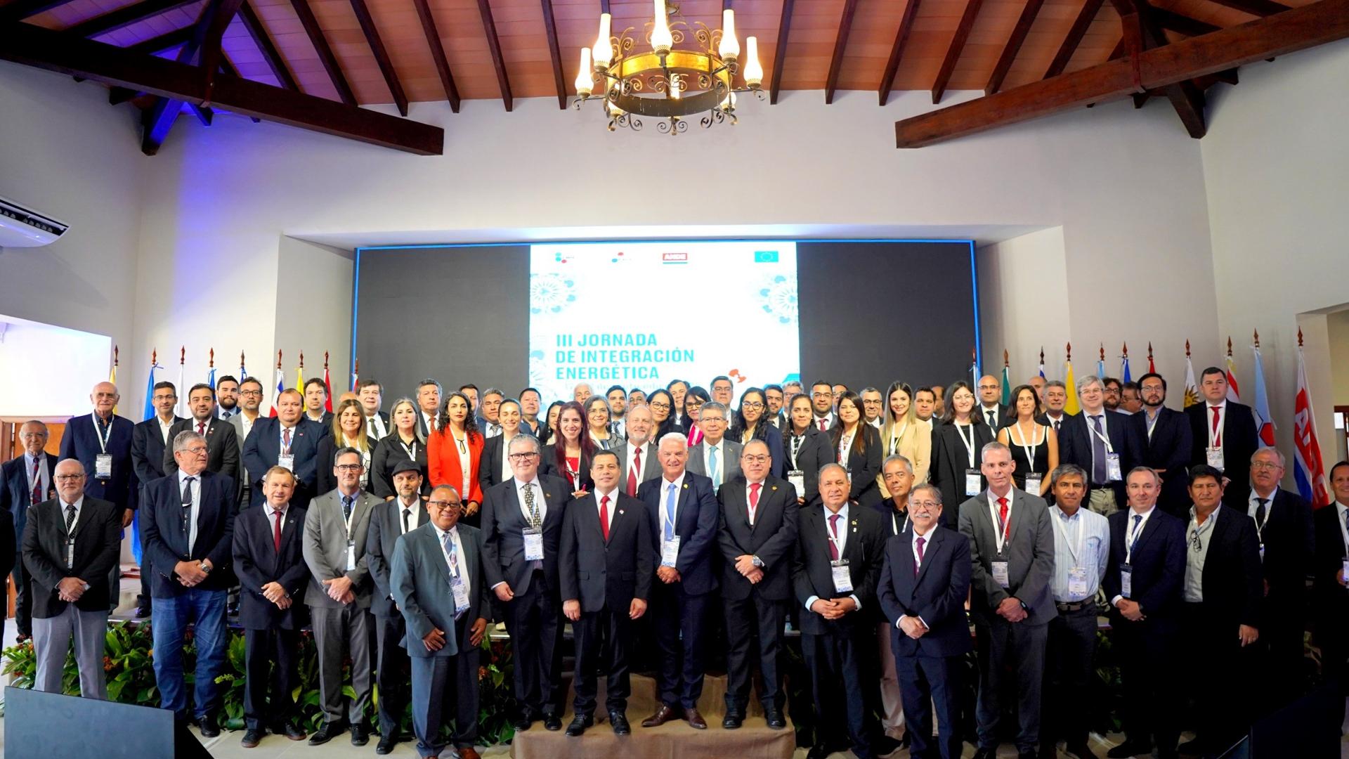 UTE participó en la III Jornada de Integración Energética Regional en Paraguay