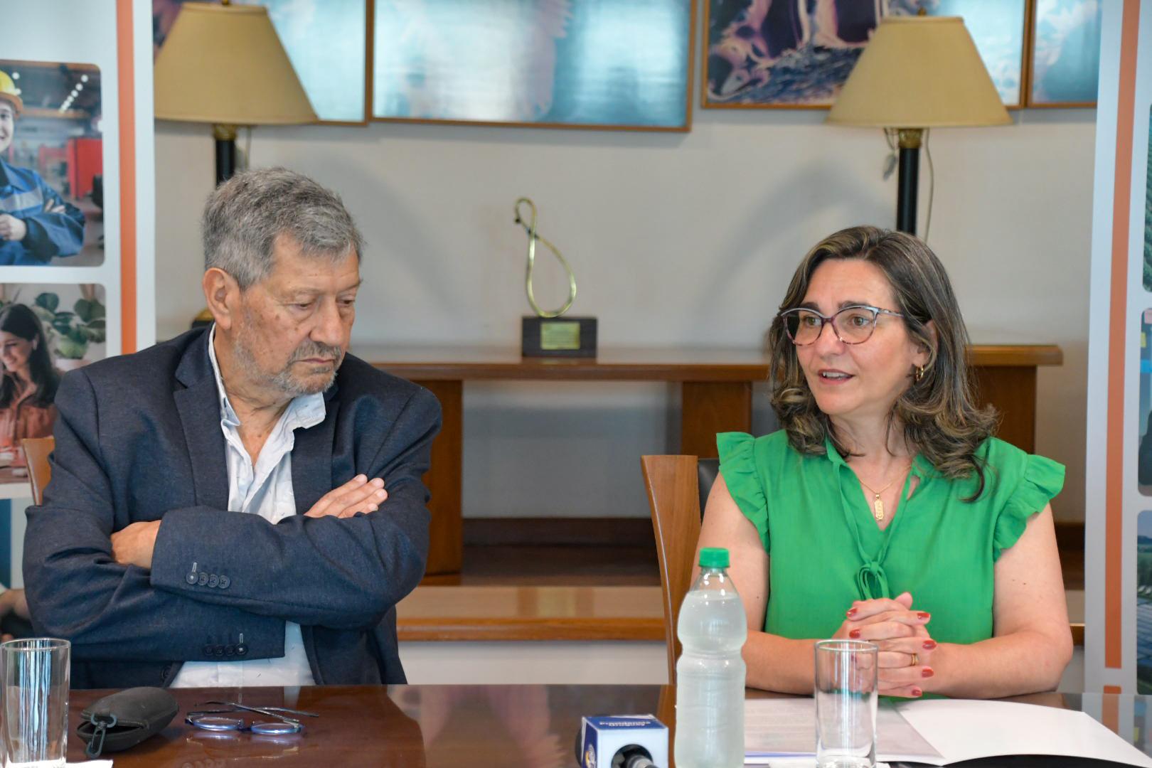 Convenio marco entre UTE y DINALI