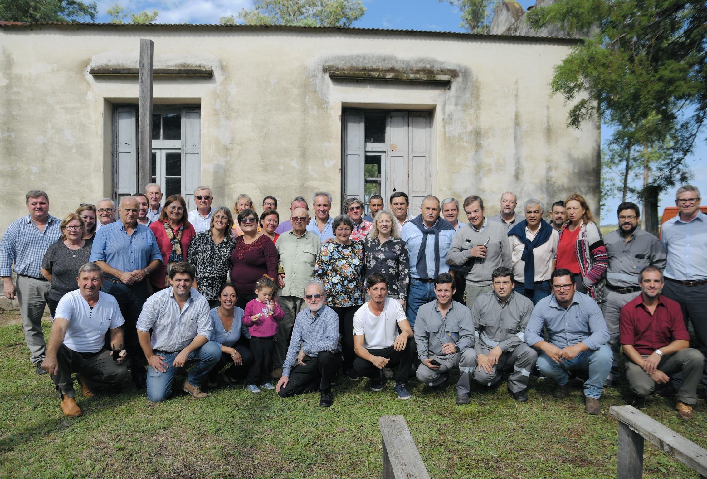 Vecinos e instituciones conjugando esfuerzos en la Colonia Las Flores: todo se puede lograr.