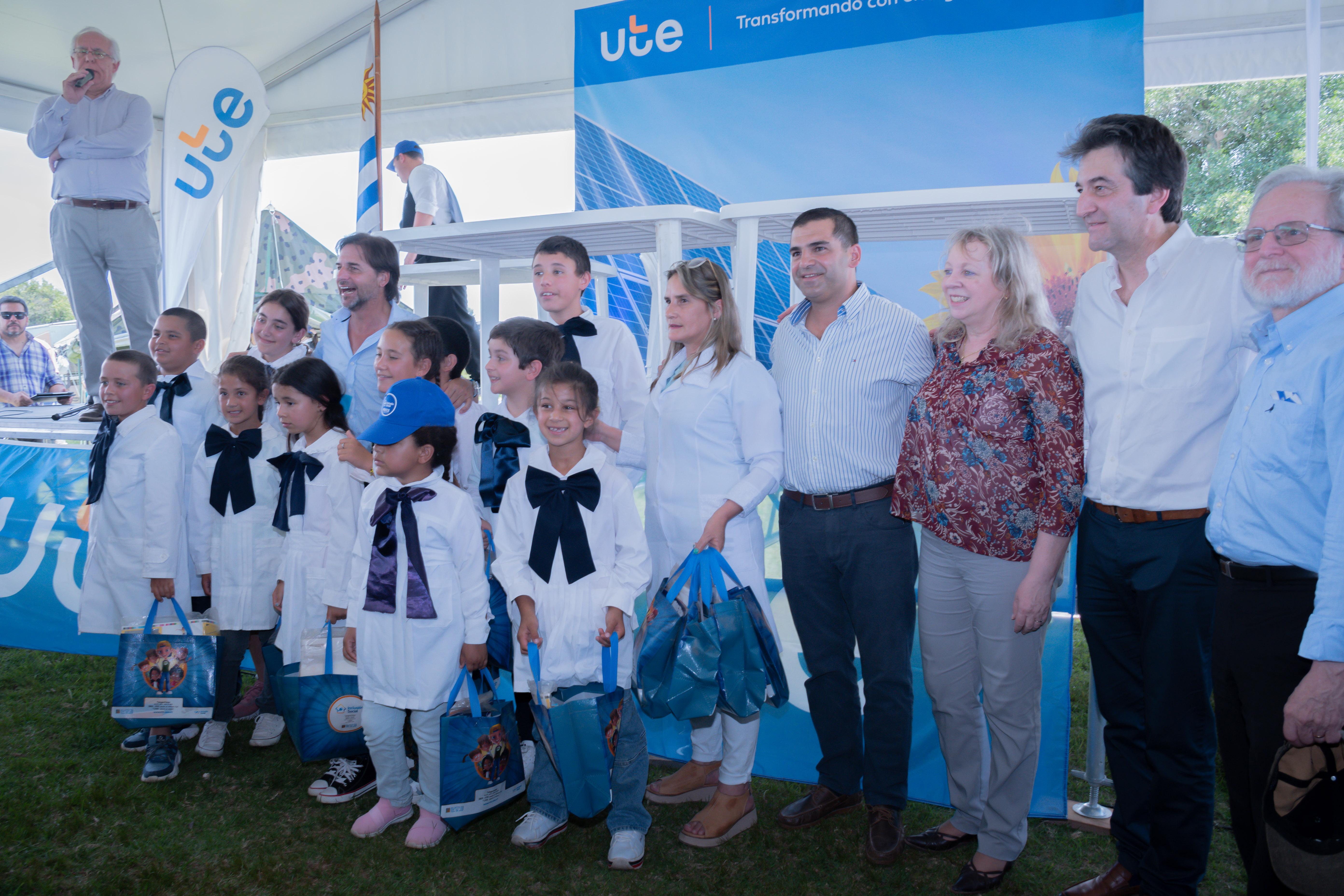 Inauguración de obras de Electrificación Rural en Cerro Largo