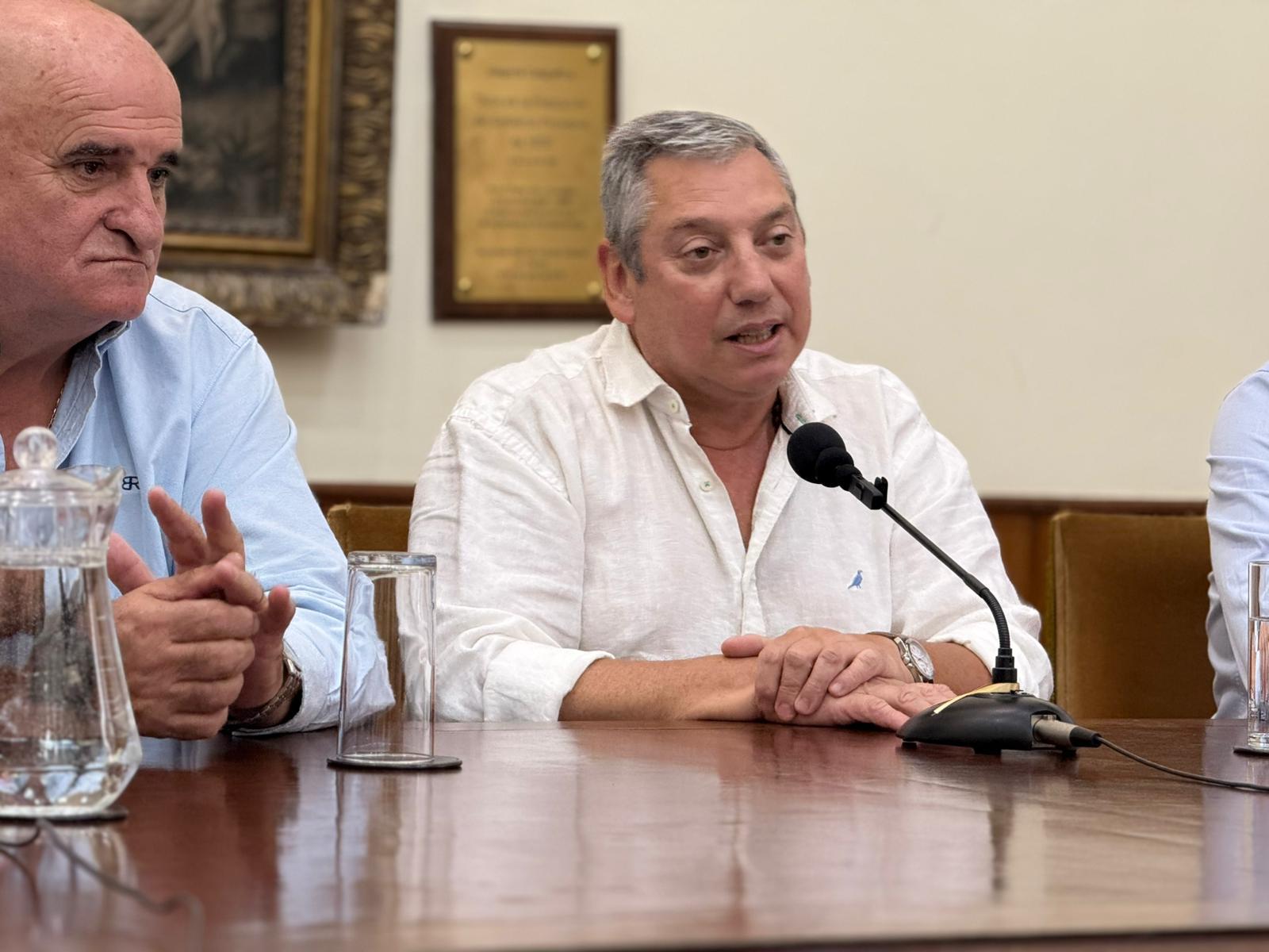 UTE en territorio: encuentro con el intendente de Florida para intercambiar sobre las necesidades energéticas del departamento.