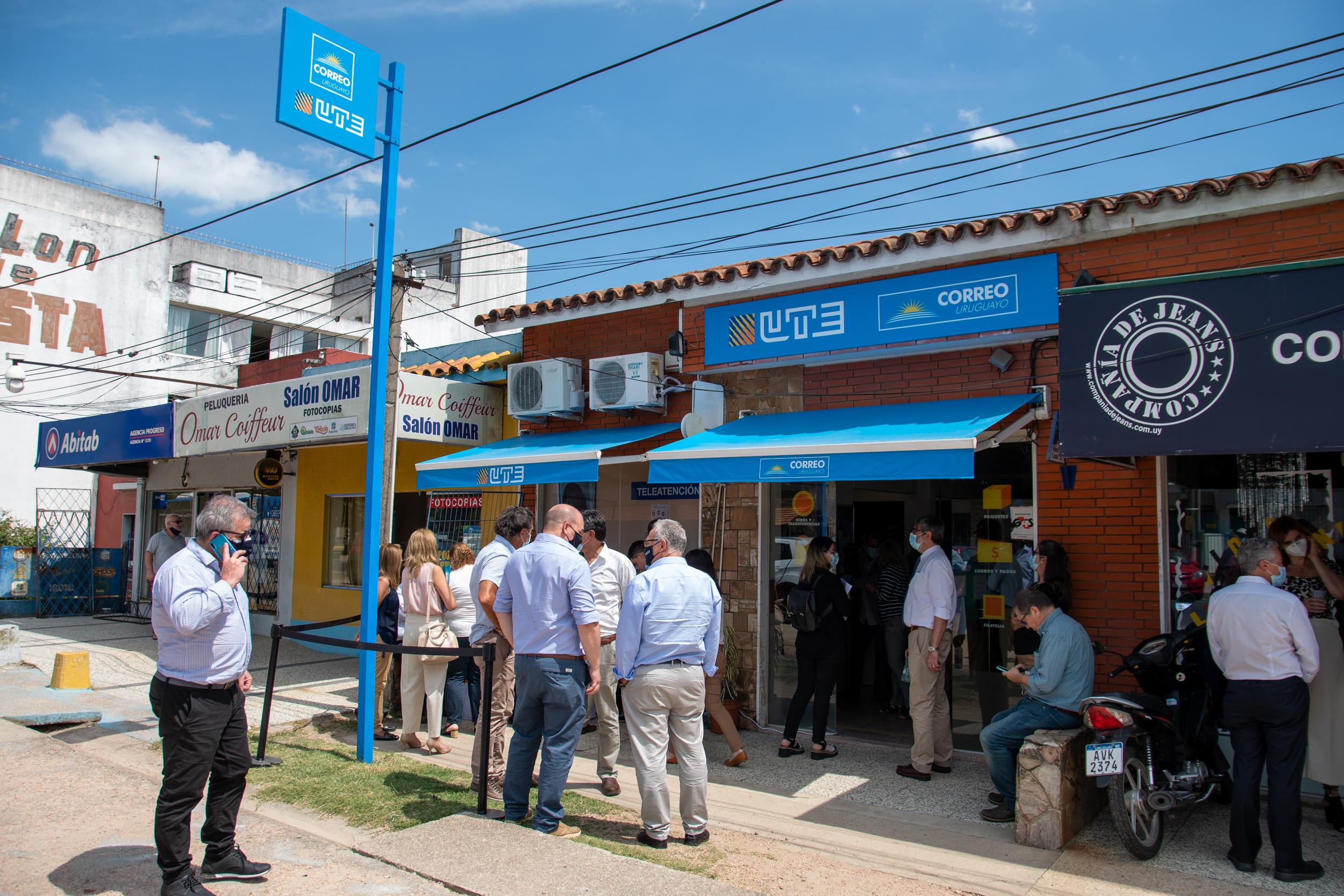 Local del Correo Uruguayo en Progreso, donde se implantó el primer "totem" de TeleAtención