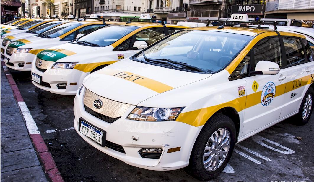 Taxis eléctricos de Montevideo