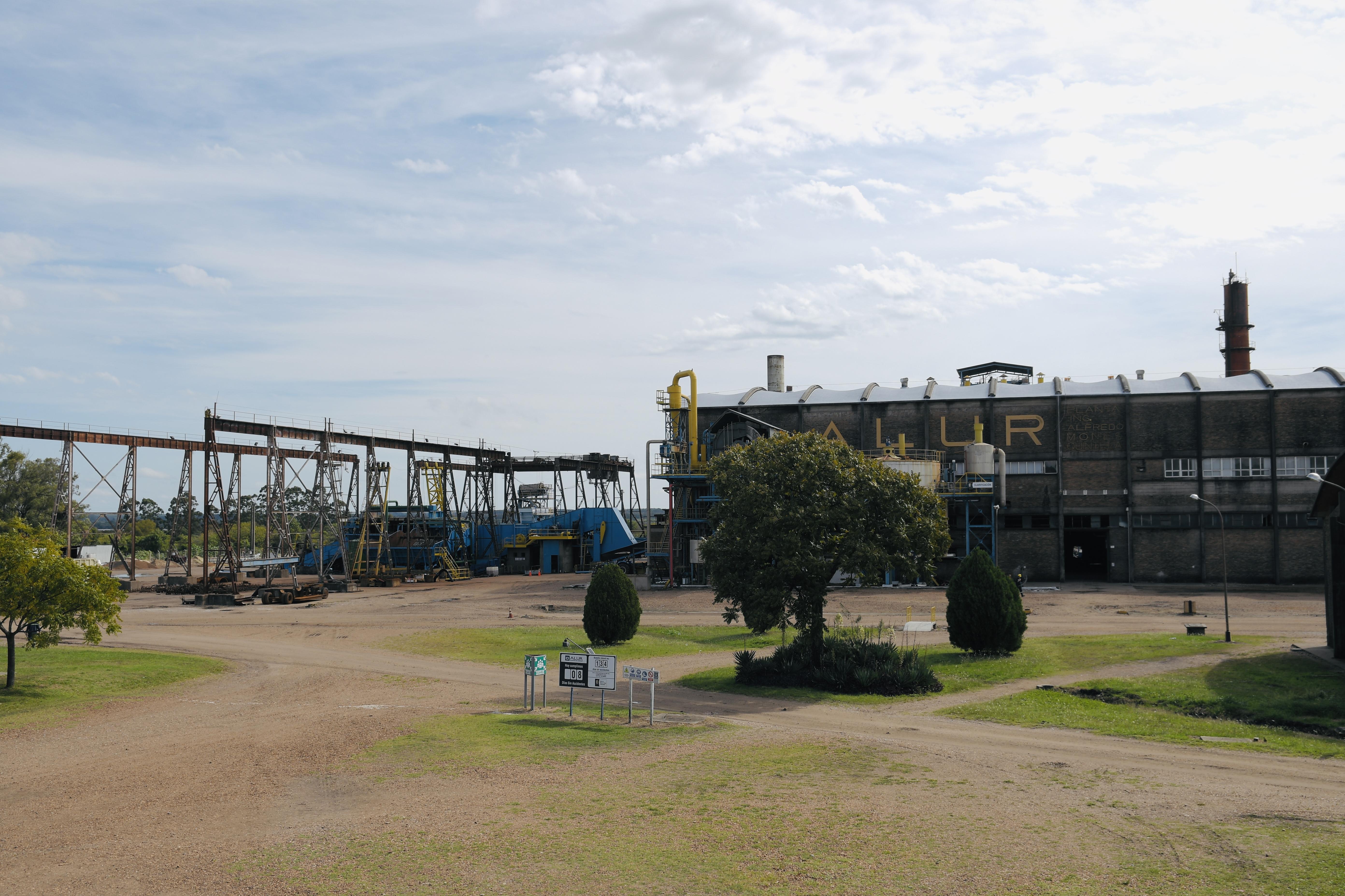 Vista panorámica de la planta de ALUR en Bella Unión.