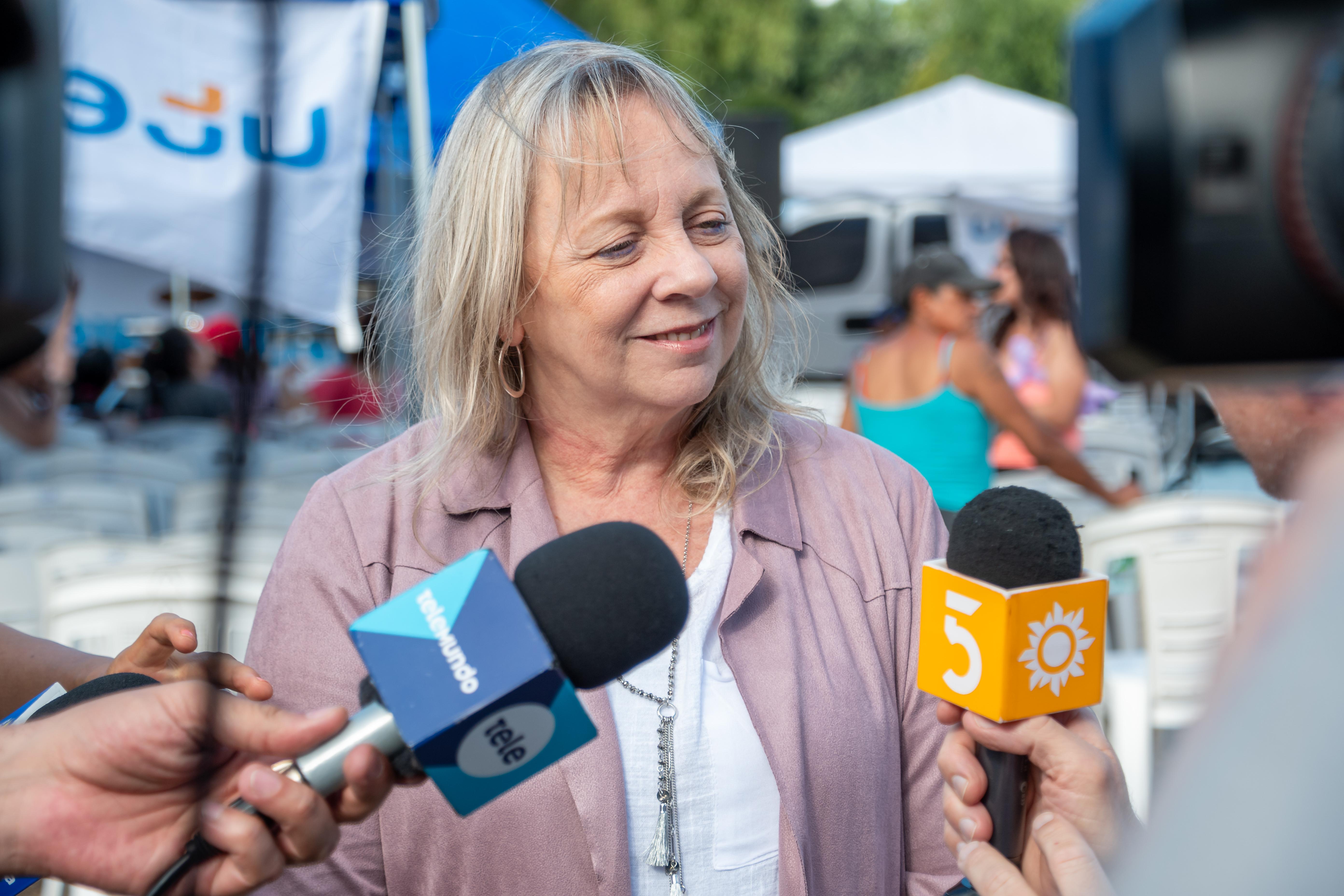 Inauguración de las obras de regularización del servicio eléctrico para 100 familias del Pasaje Suitex de Montevideo.