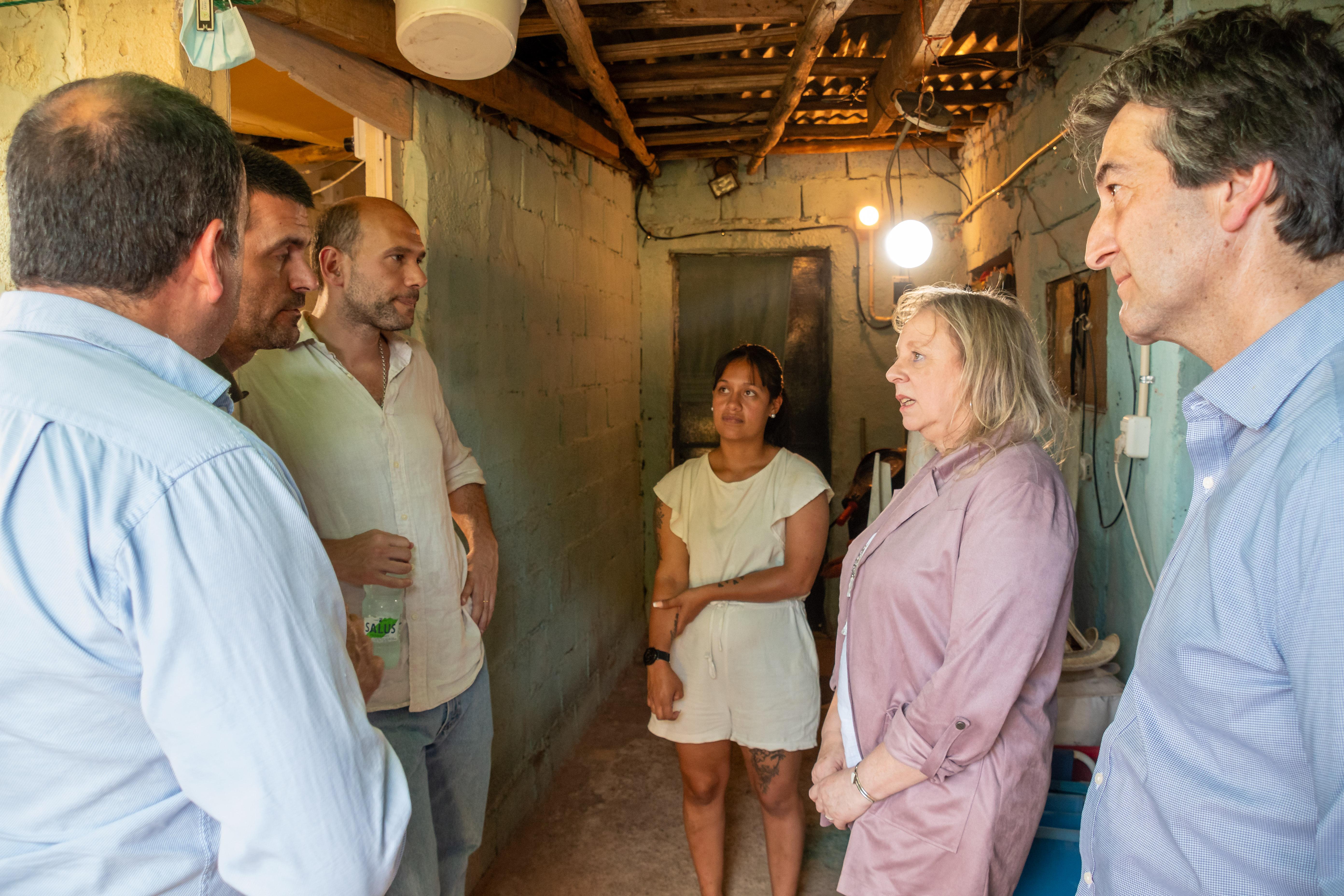 Inauguración de las obras de regularización del servicio eléctrico para 100 familias del Pasaje Suitex de Montevideo.