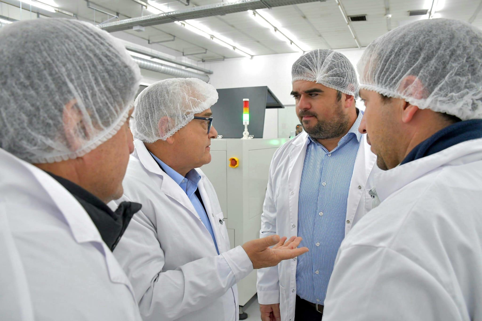 UTE presente en inauguración de fábrica de medidores inteligentes en Paysandú