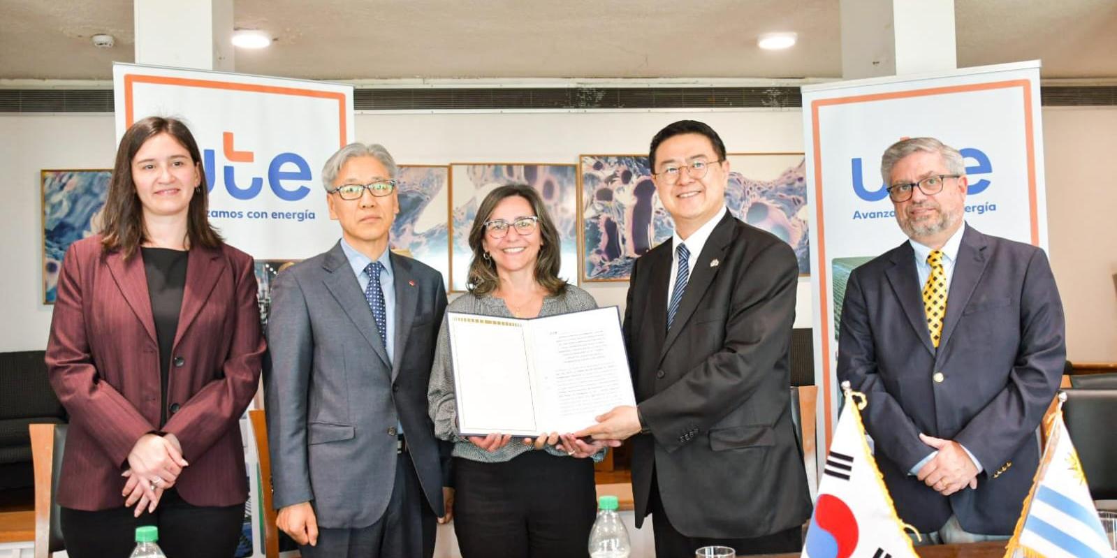 UTE y el Consorcio HDEC-KPS-HDC extendieron contrato por servicio de Operación y Mantenimiento de la Central Térmica de Ciclo Combinado de Punta del Tigre