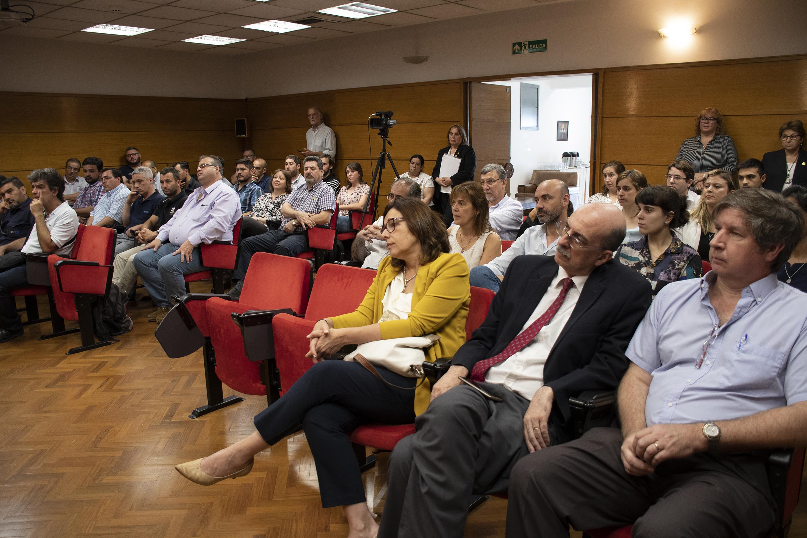 Público presente en la entrega de Diplomas.