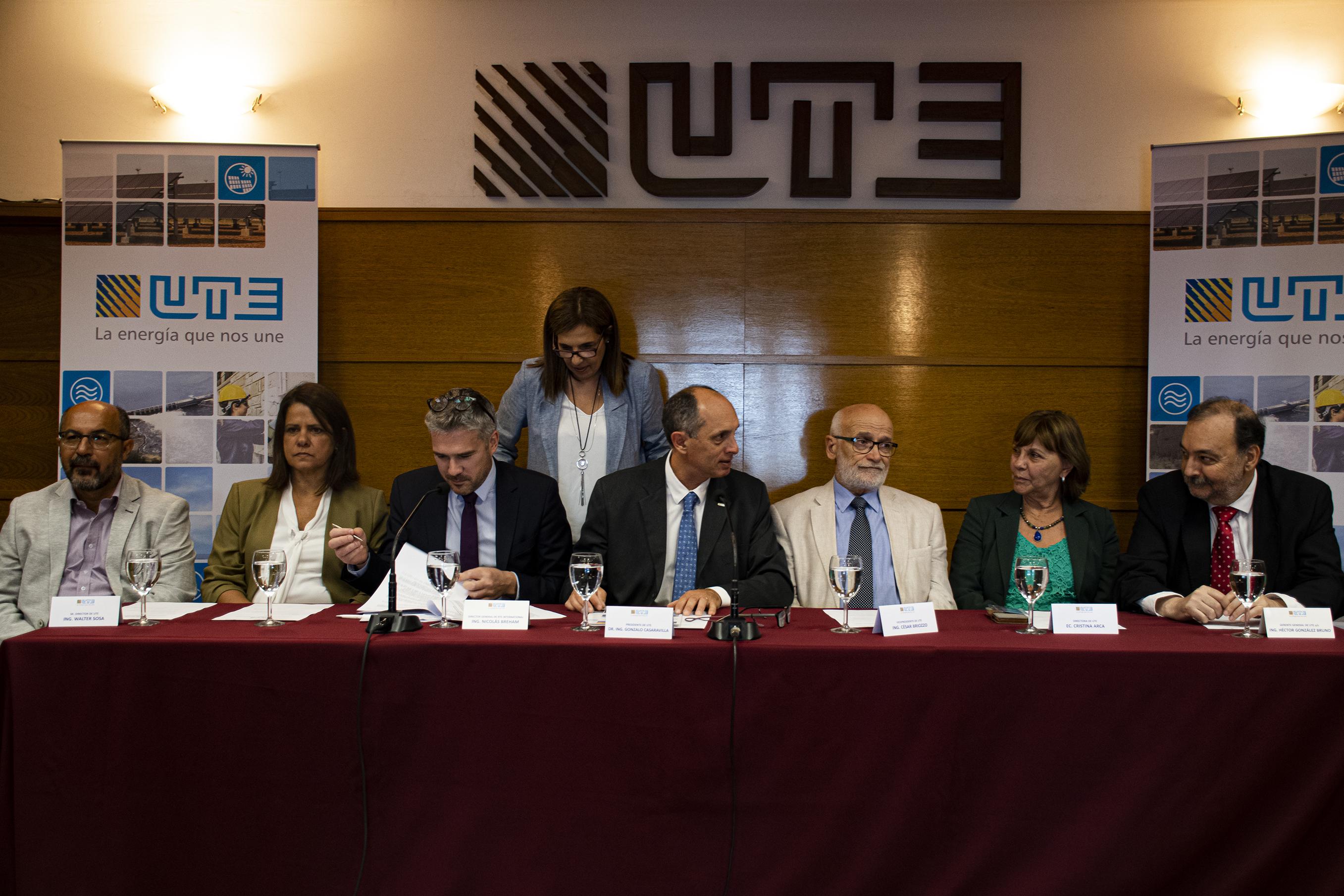 Acto de firma de Acuerdo Marco entre UTE y RTEi