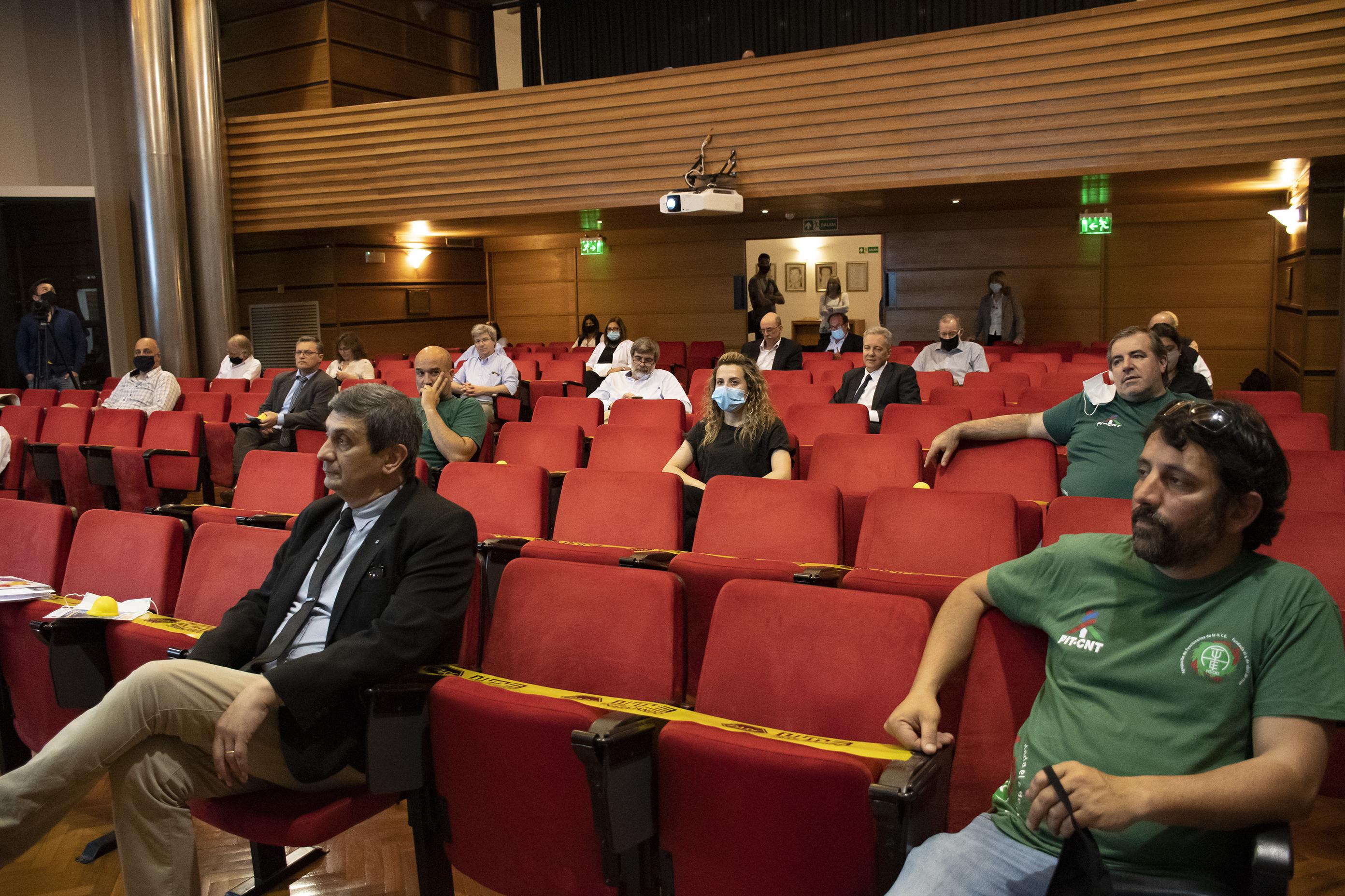 Público presente en el lanzamiento de la campaña “Cuando te cuido a vos, me cuido yo”