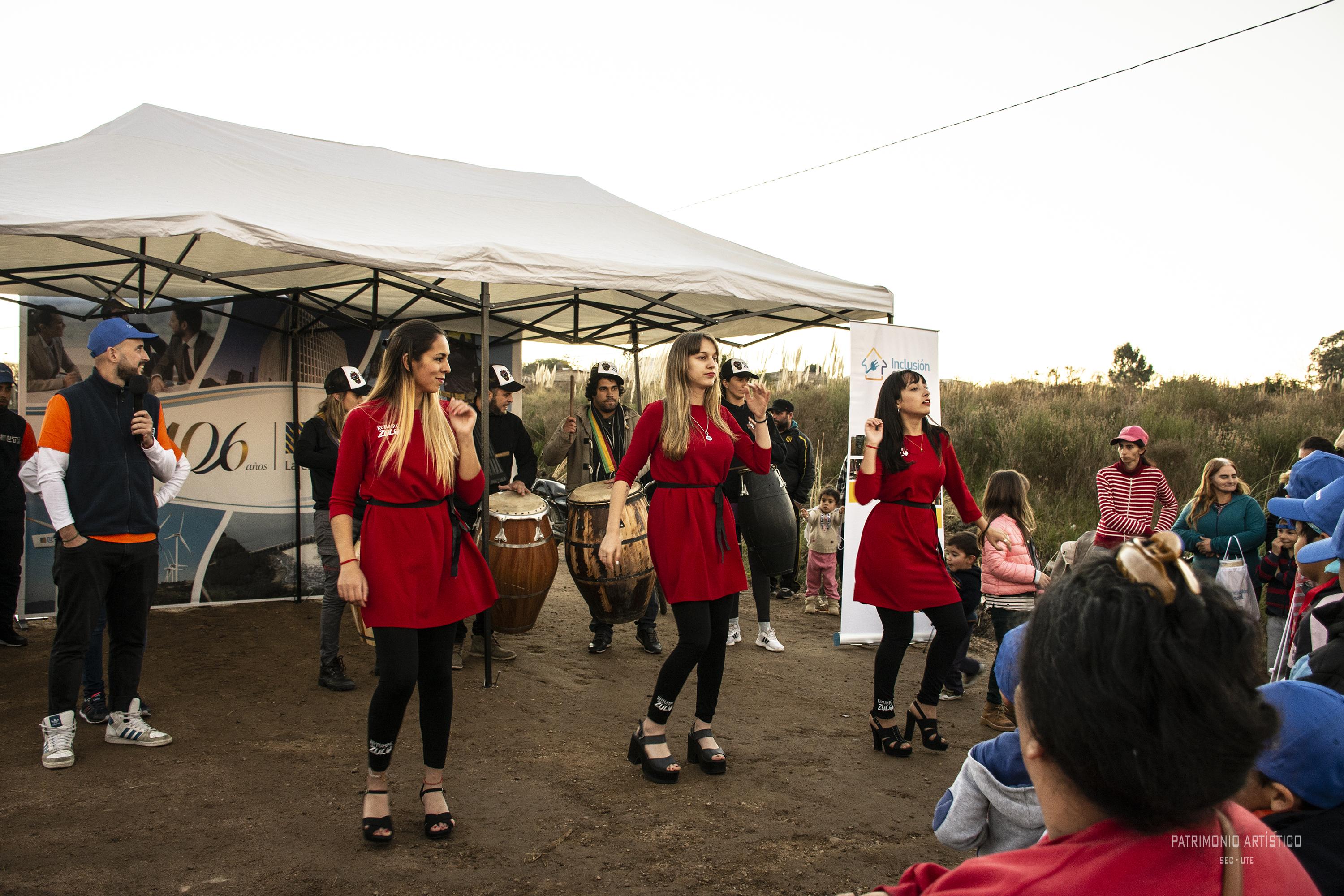 Hubo lugar para el candombe y el baile