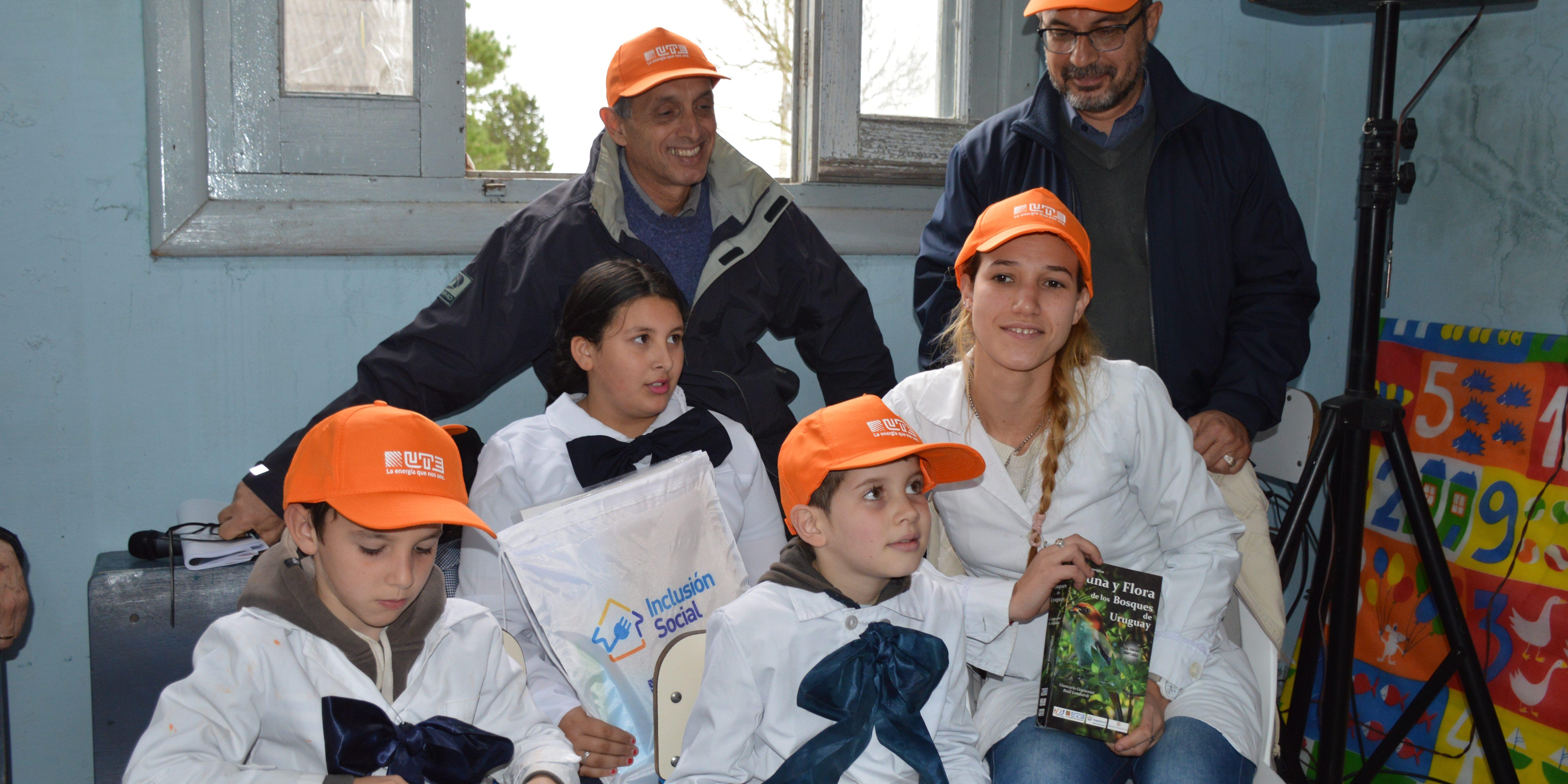 Casaravilla y Sosa con los alumnos