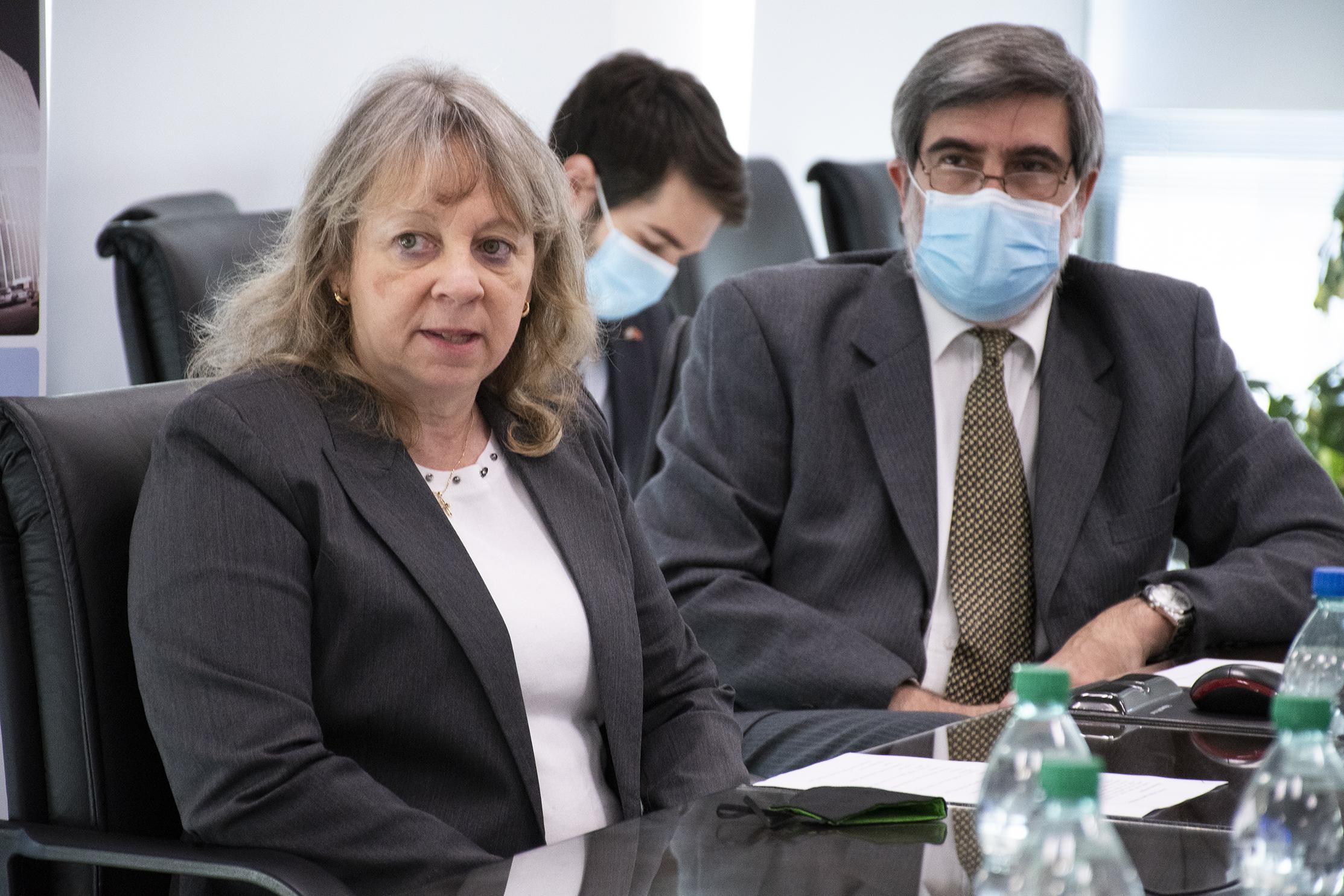 Presidenta de UTE, Silvia Emaldi, y gerente general Javier San Cristóbal