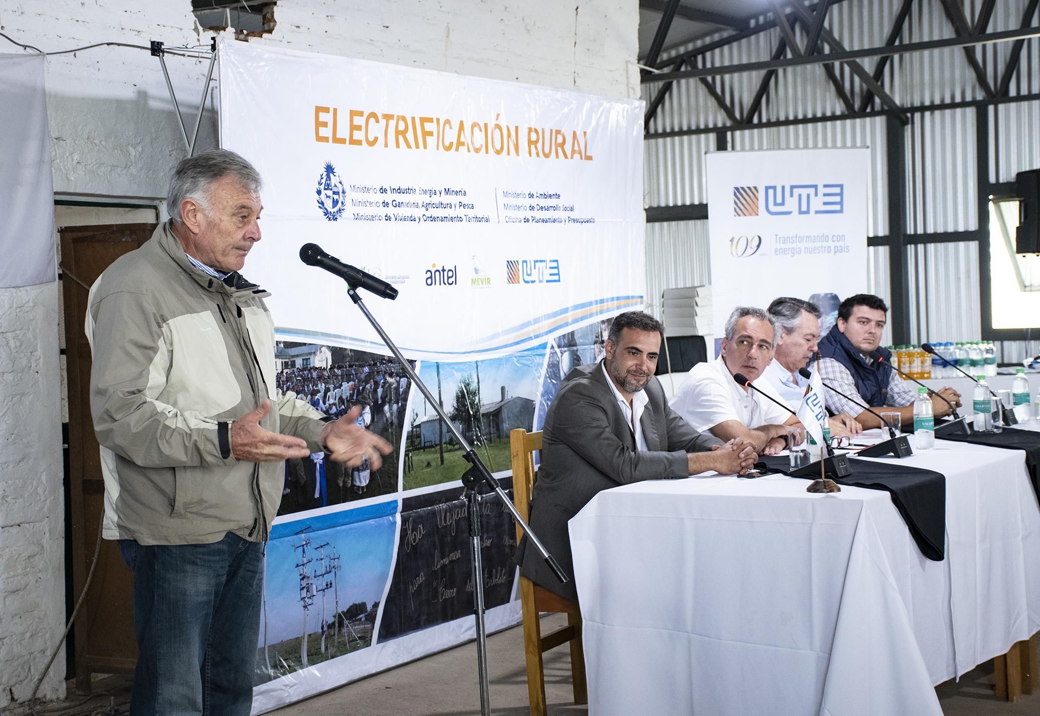 José C. Gómez, vecino y principal promotor del proyecto de la obra de electrificación rural
