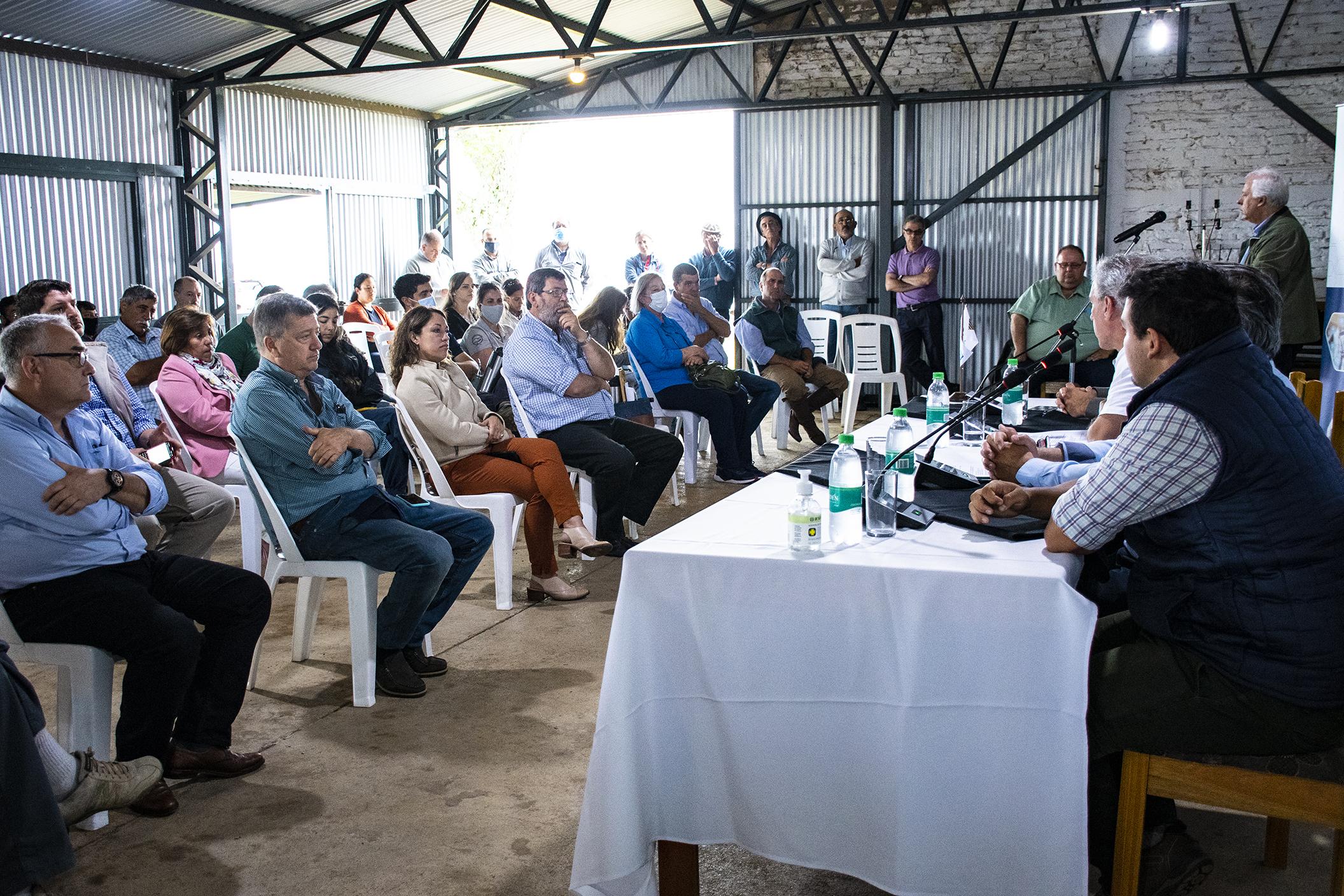 Acto de inauguración de la obra de Puntas de Arapey y Puntas de Laureles