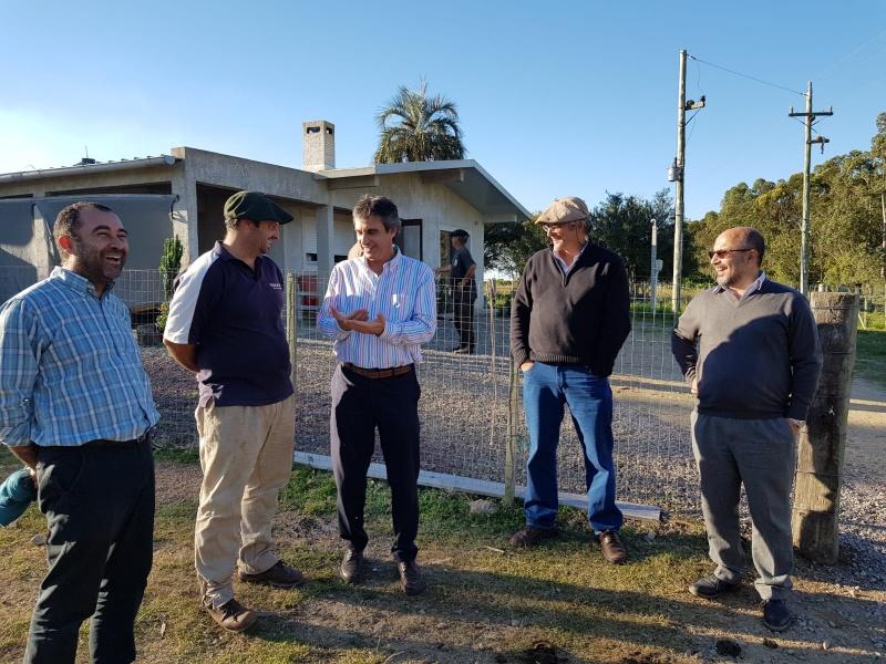 VECINOS DEL MEDIO RURAL