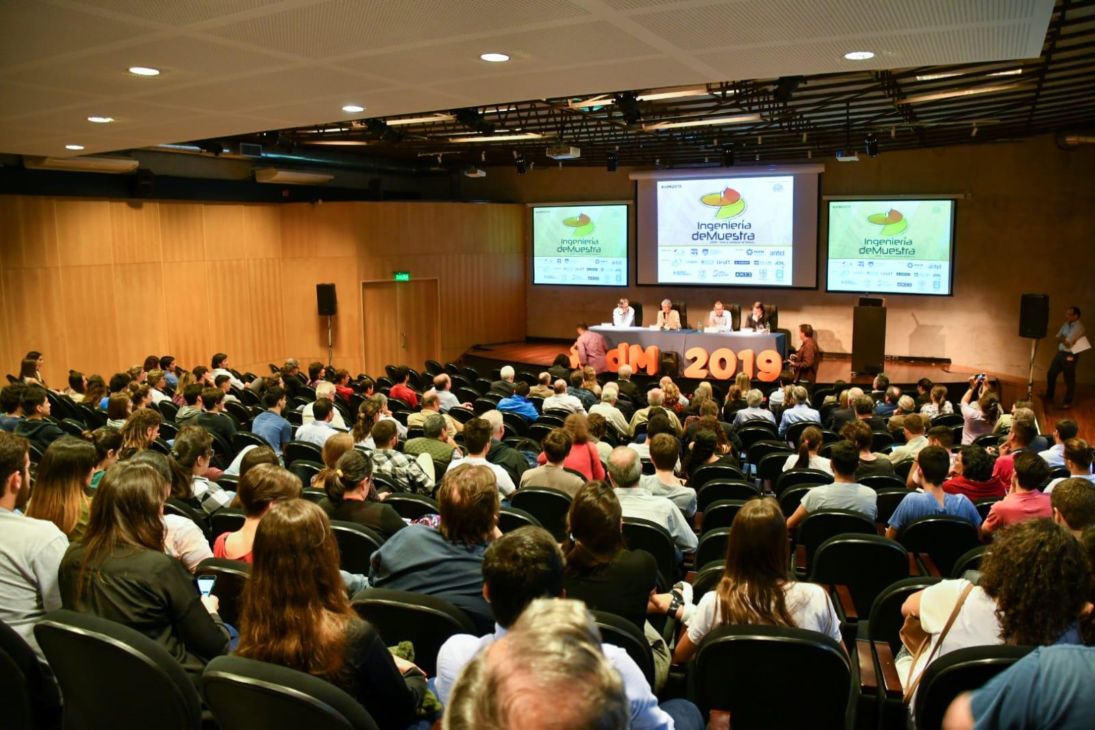 Acto inaugural de la feria científico-tecnológica "Ingeniería deMuestra" 2019