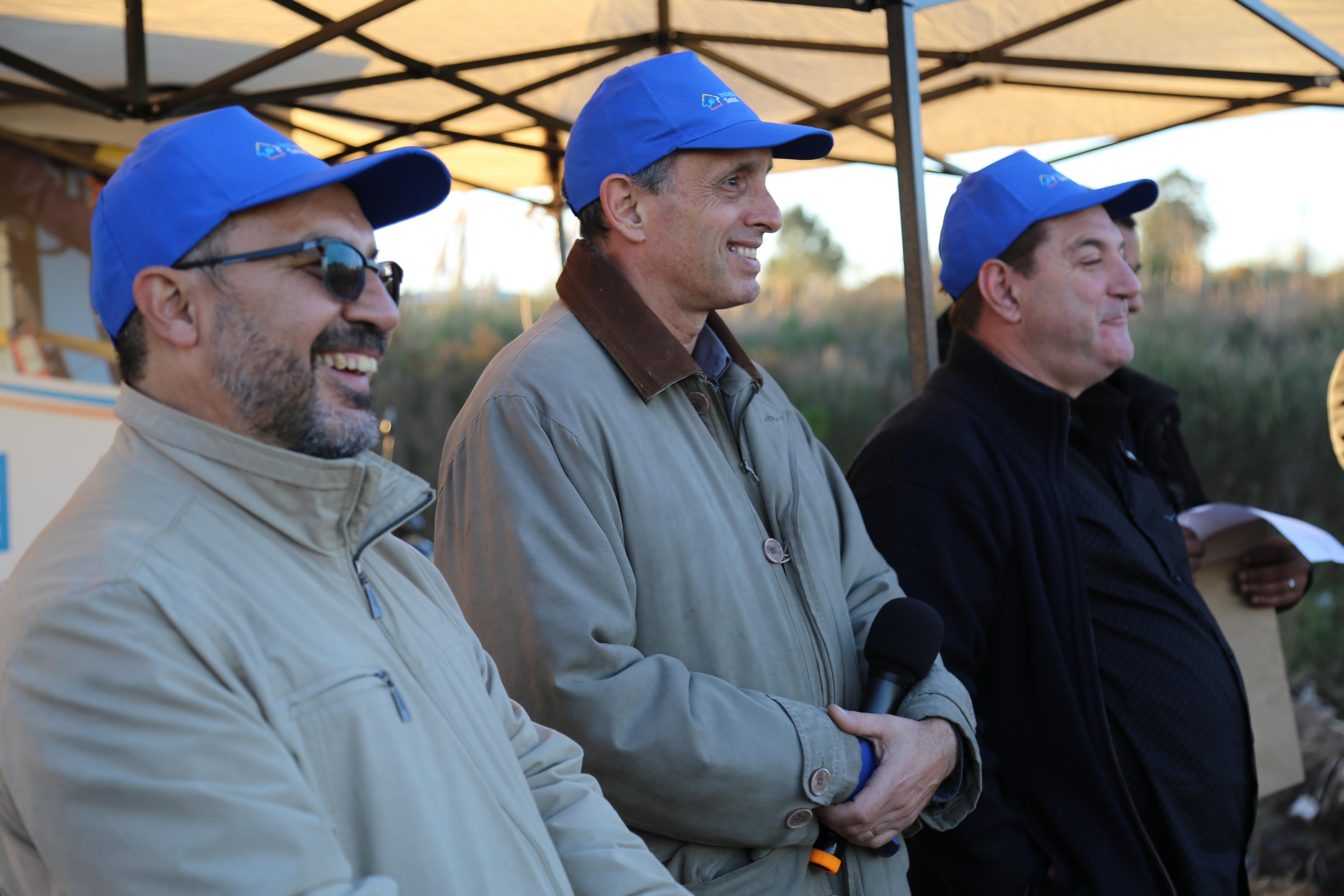 Director Walter Sosa, Presidente Gonzalo Casaravilla y alcalde de Barros Blancos Julián Rocha 