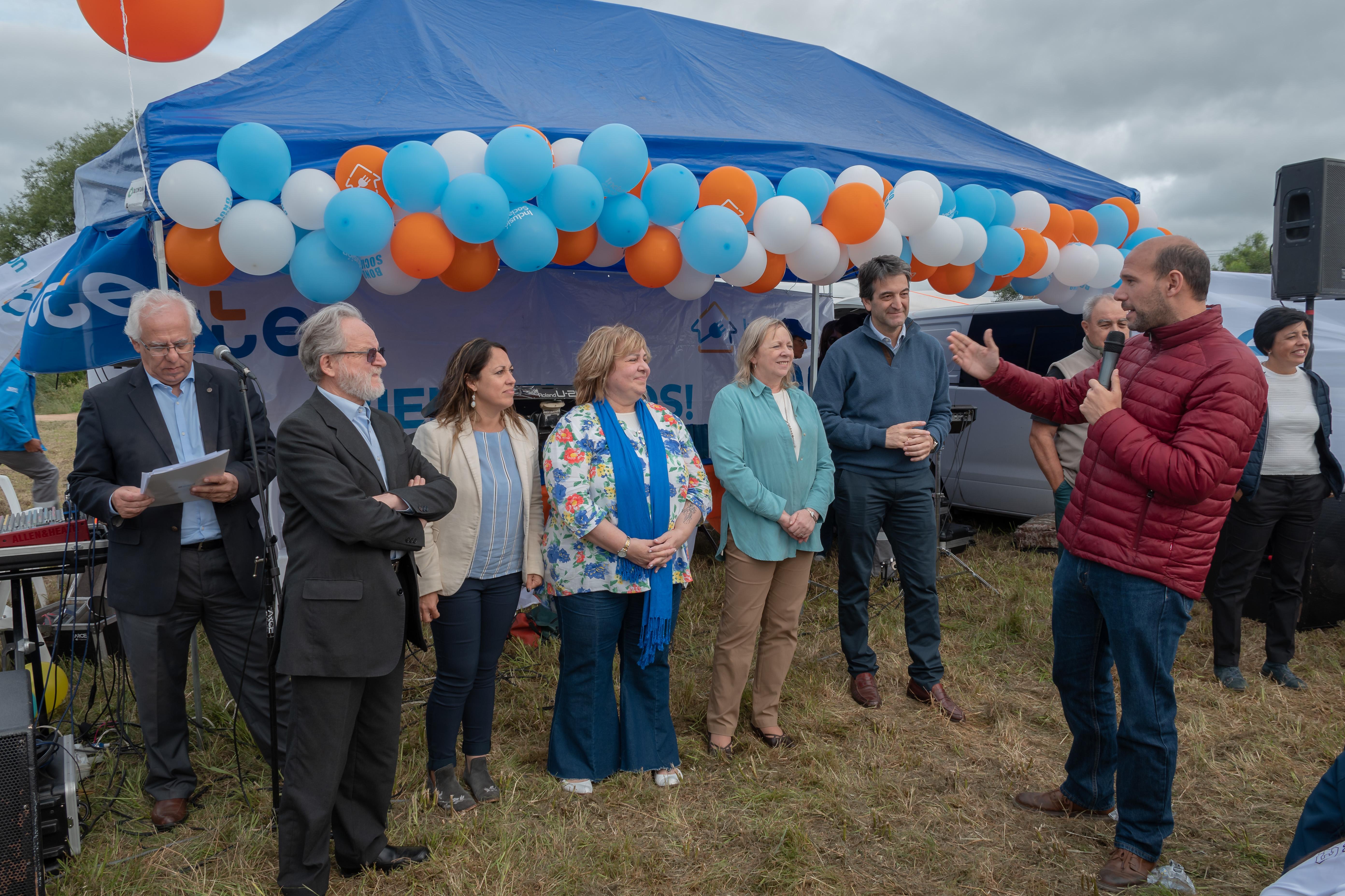 Nuevas familias de Pando acceden a la energía eléctrica de forma segura