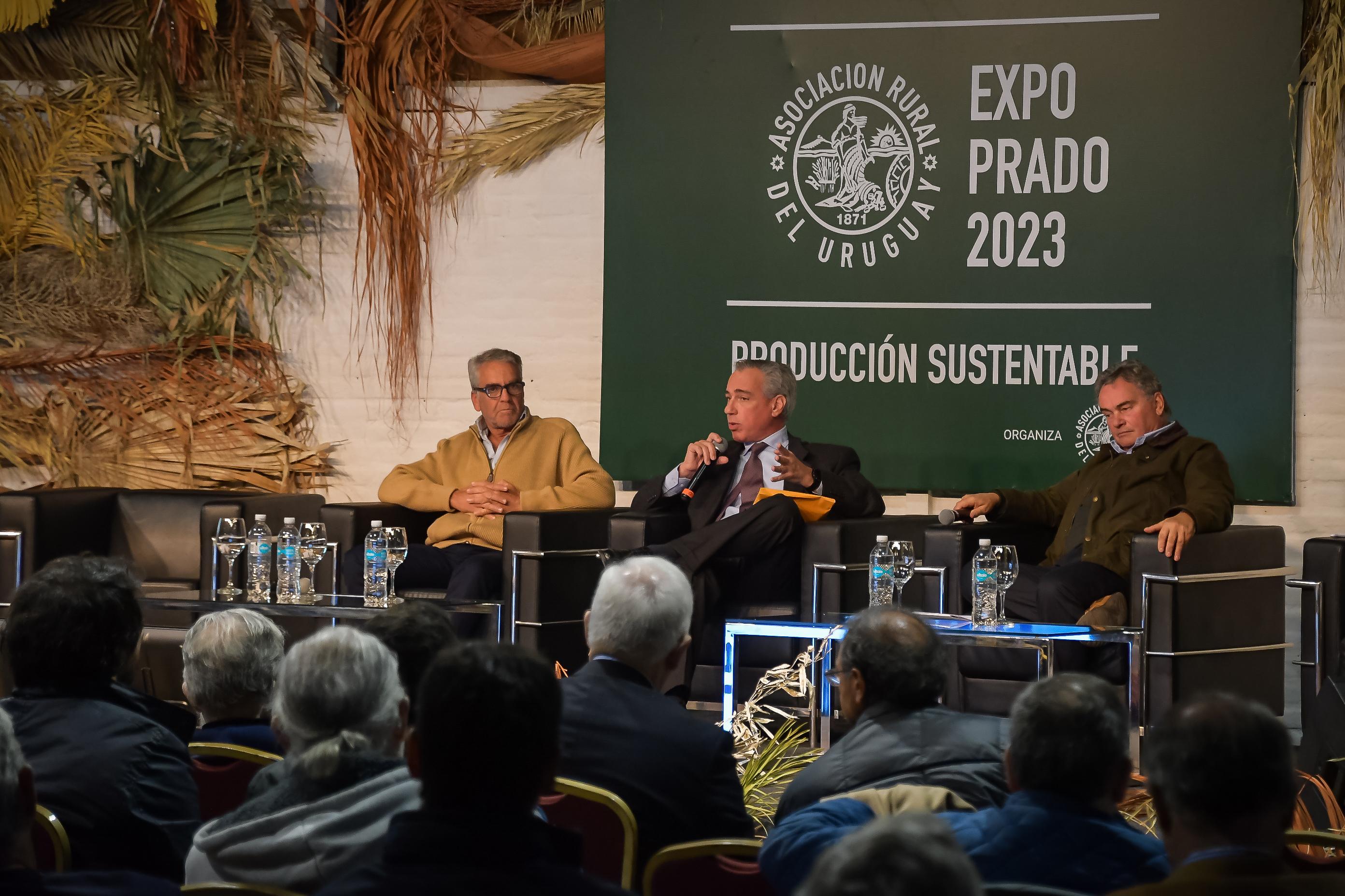 Conferencia “Riego, la tecnología para cambiar la matriz productiva del Uruguay”