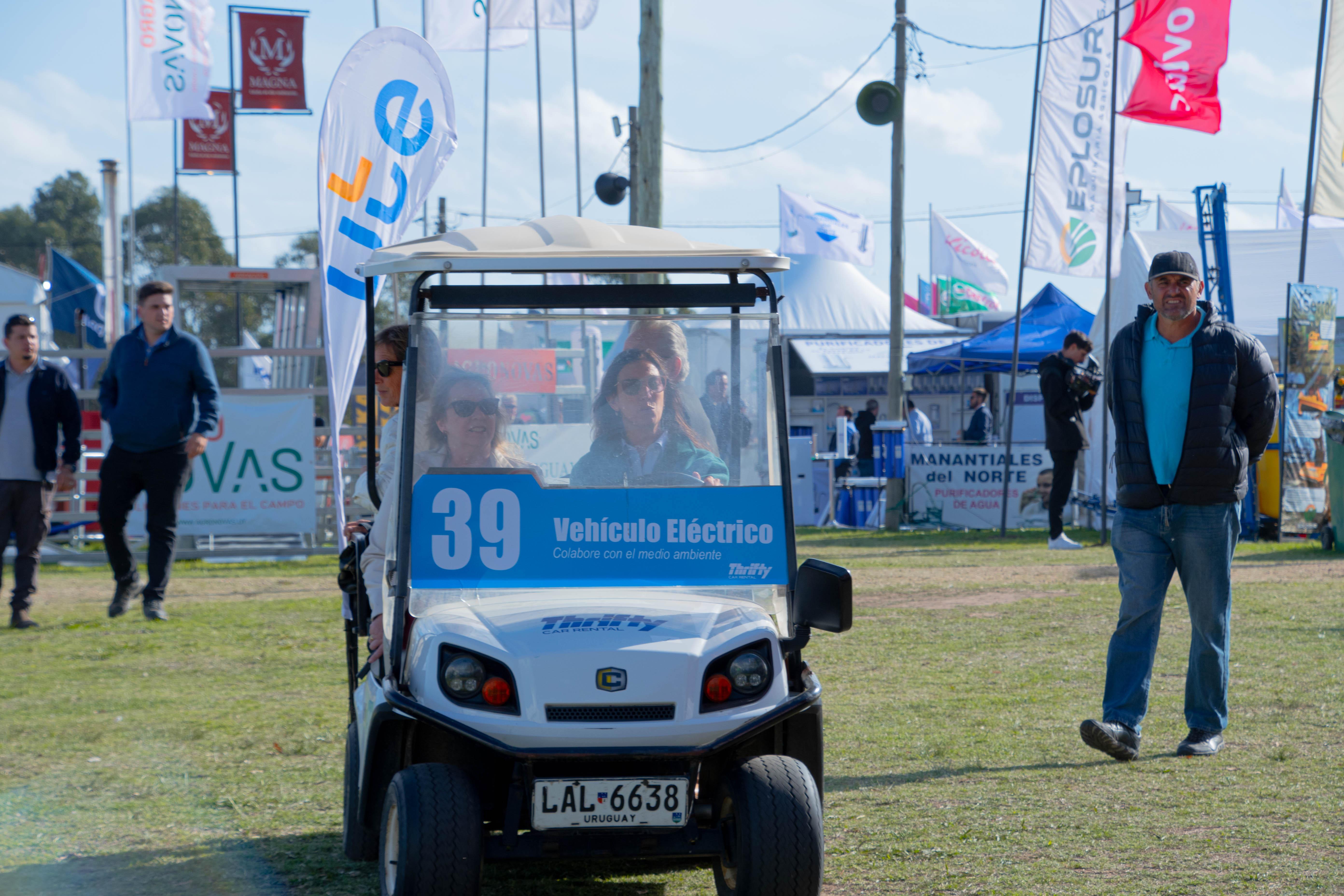 Vehículo eléctrico en la Expo Melilla
