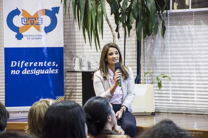 Representante del Área Distribución, Cra. Daniela Fernández