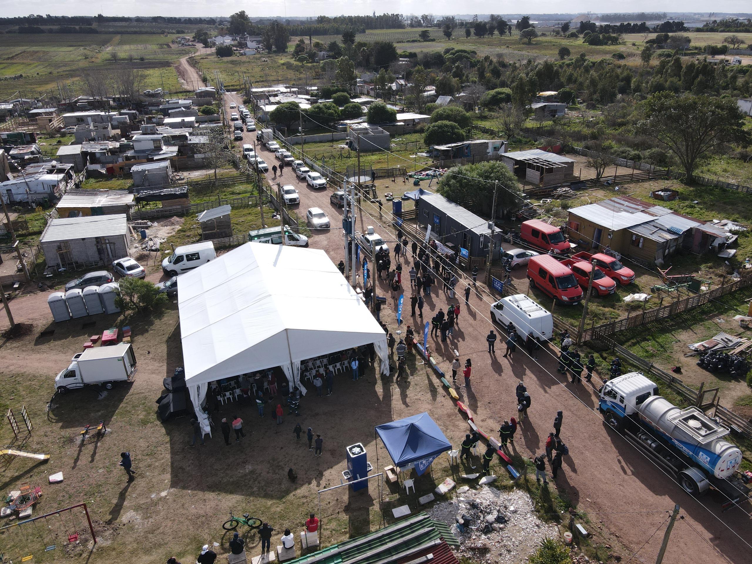 400 hogares del Barrio Nuevo Comienzo se incorporan al Plan de Inclusión Social de UTE