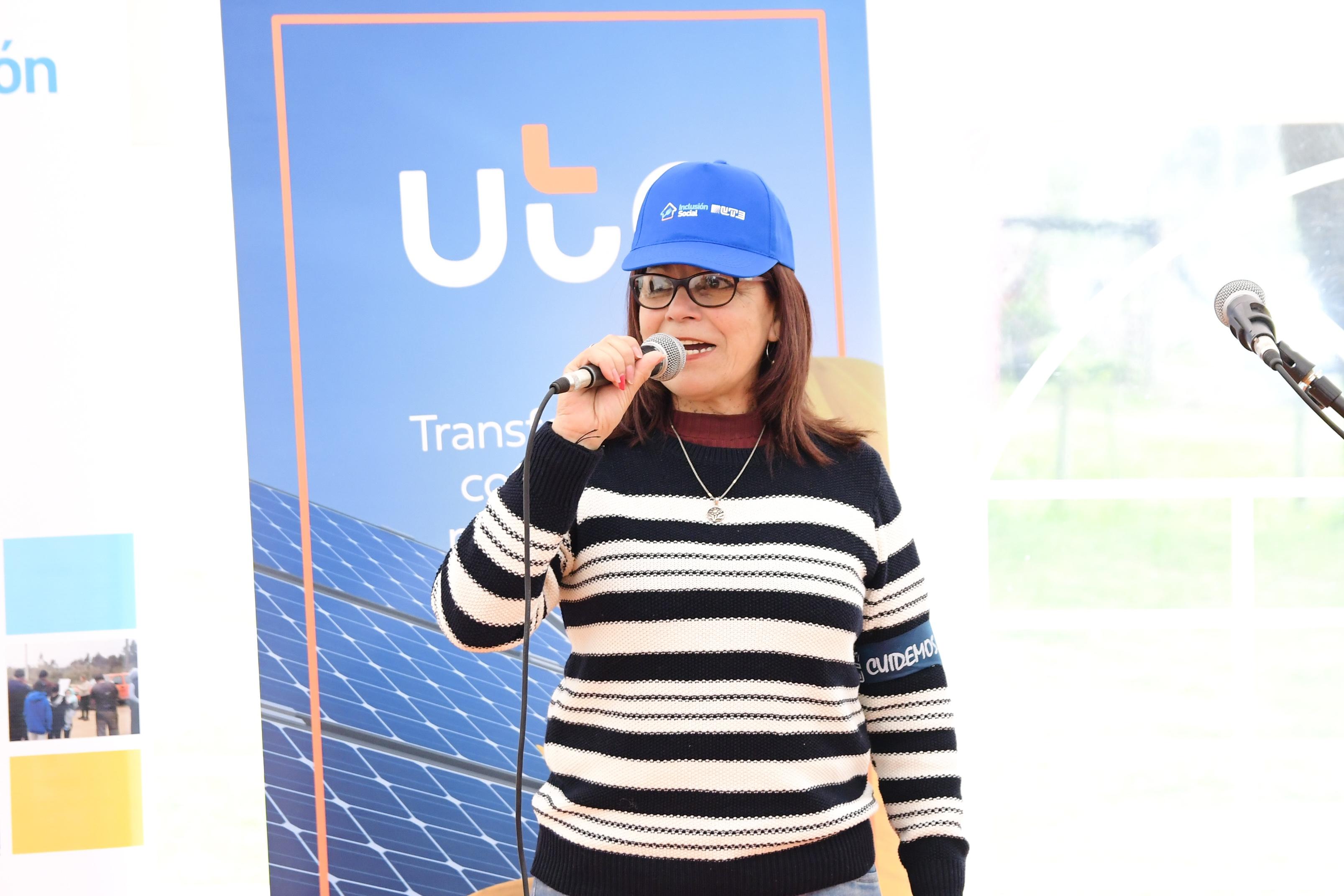 Vecina del Barrio Batoví dando su testimonio