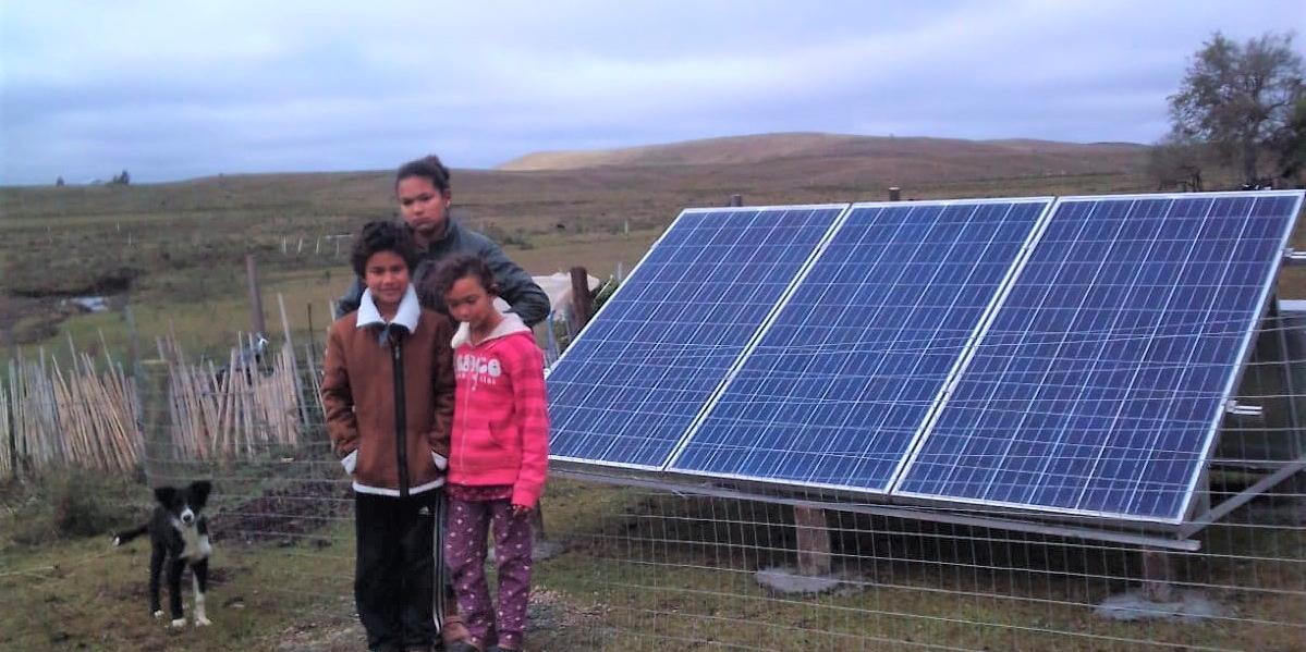 Uruguay 100% eléctrico: llegan kits fotovoltaicos a familias rurales de Salto