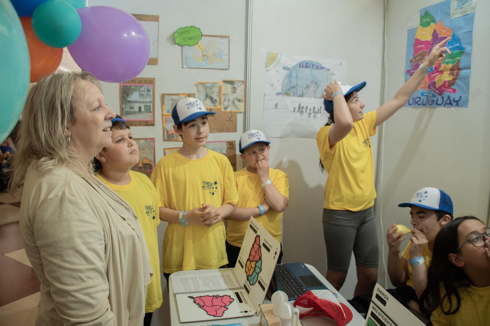 Túnicas en Red celebró su 10ª. edición con la alegría de escolares de todo el país