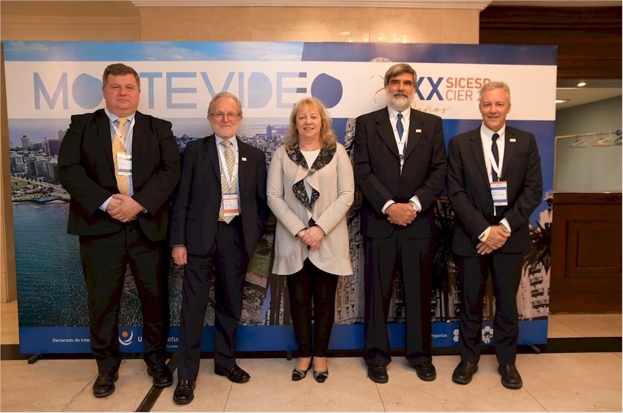 Luis Cataldo, Enrique Pées Boz, Silvia Emaldi, Javier San Cristóbal y Pablo Regina