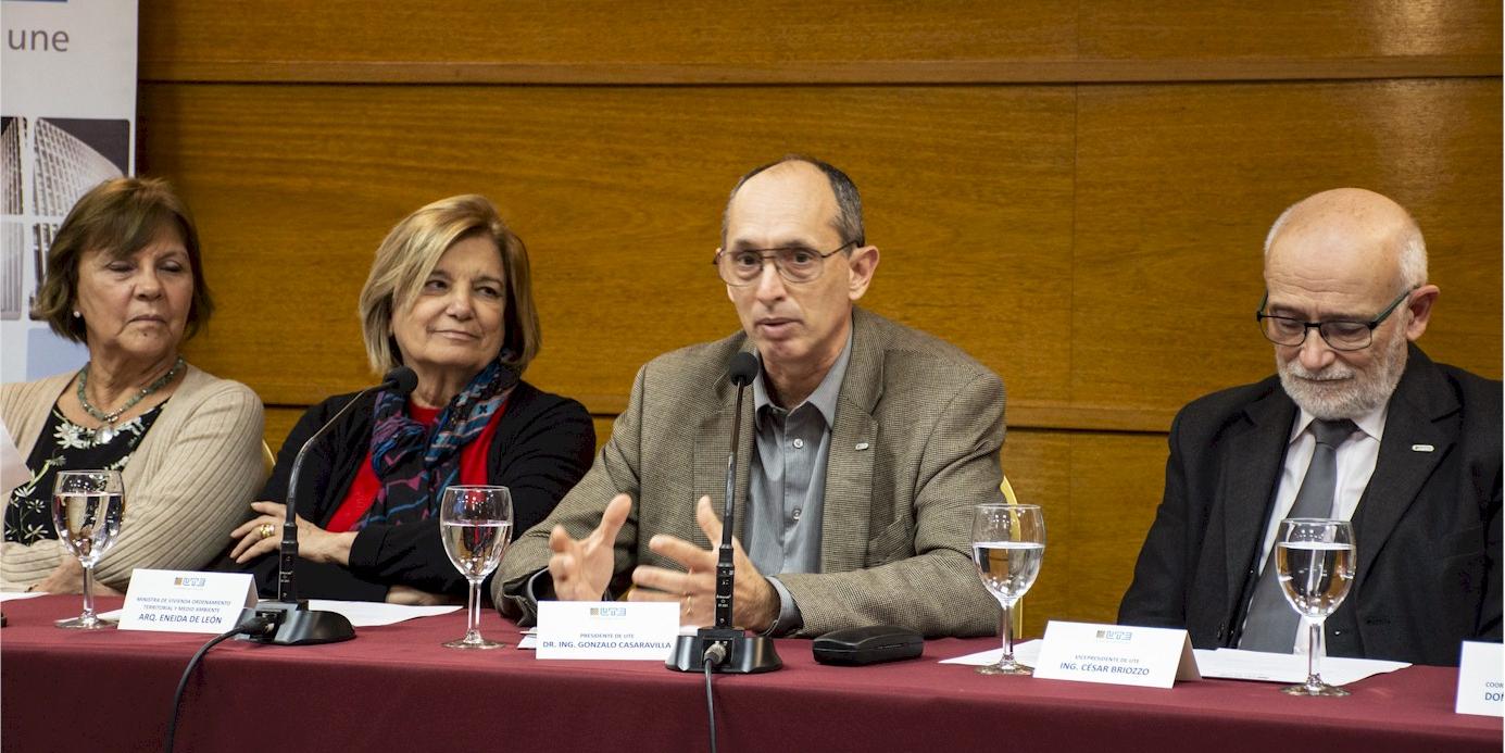 Firma Adenda al Convenio UTE–PLAN JUNTOS