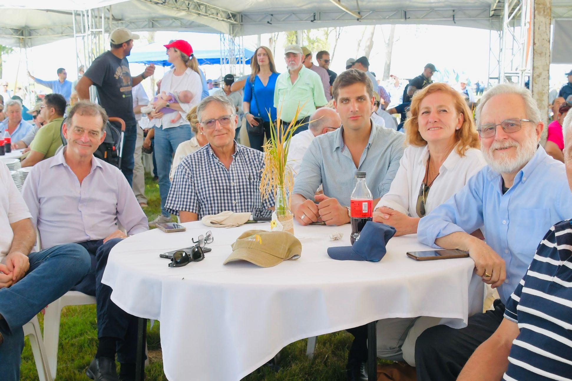 En el inicio de la 24° edición de la Cosecha del Arroz 2024, estuvo presente el Directorio de UTE en pleno acompañando al presidente de la República Luis Lacalle Pou.