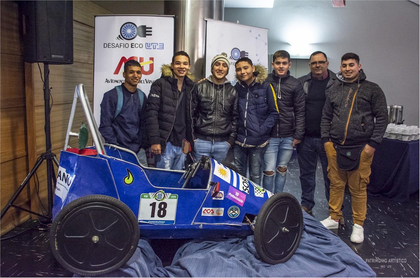 Alumnos que participarán en el Desafío Eco UTE 2019