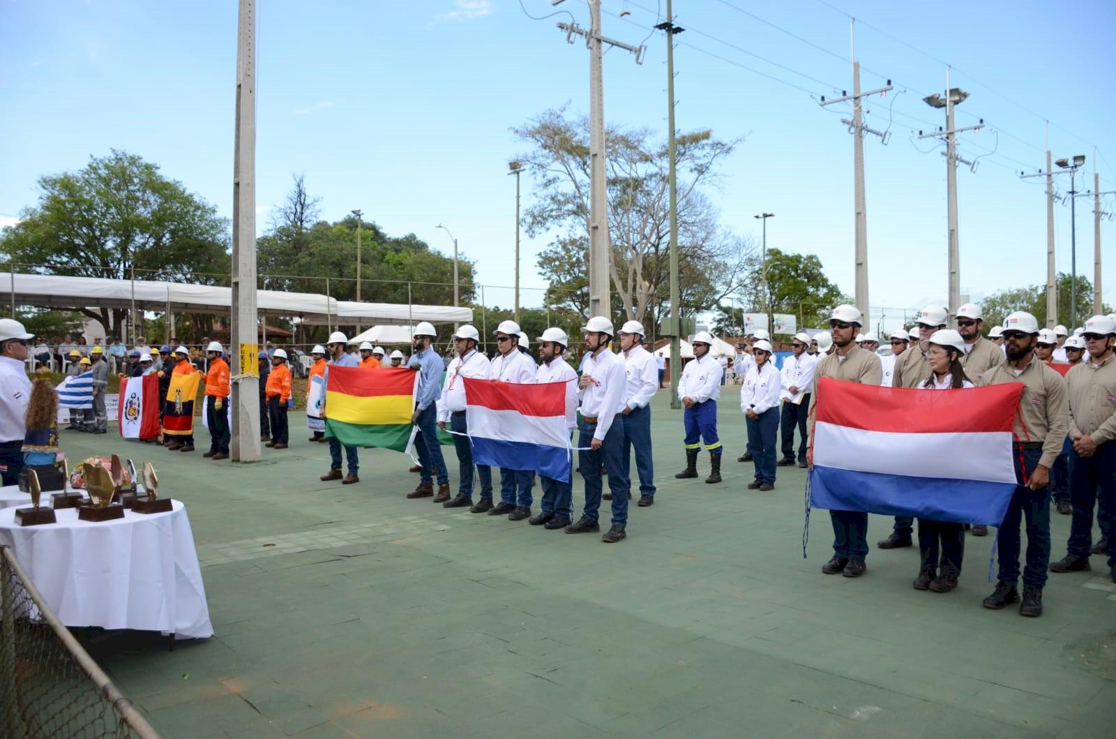 Competencia de electricistas realizada en CIER Paraguay