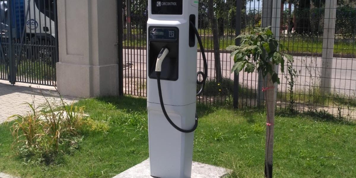 Punto de carga de vehículos eléctricos