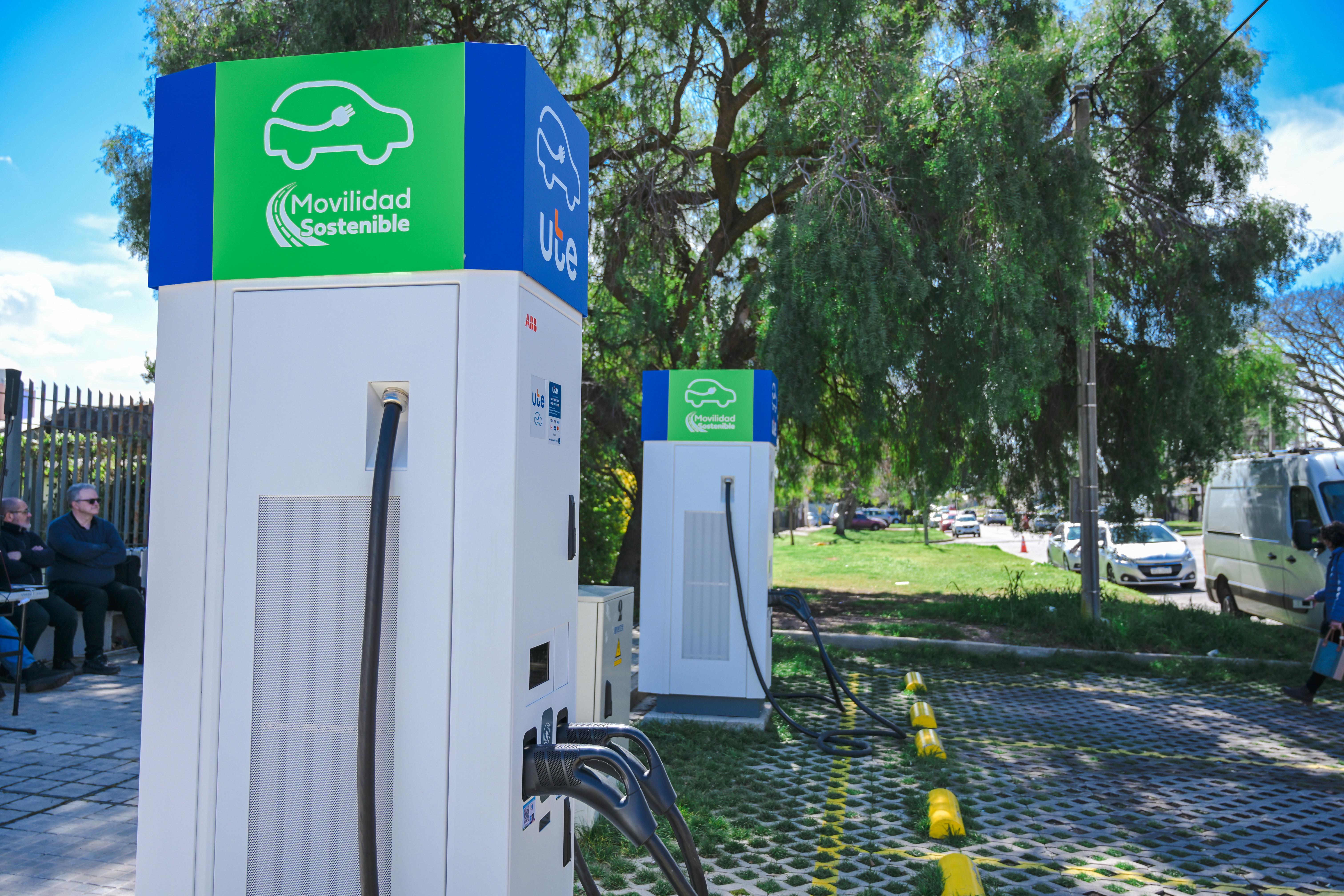 UTE inauguró Electrolinera en Malvín y amplía su red de carga pública para una movilidad sostenible