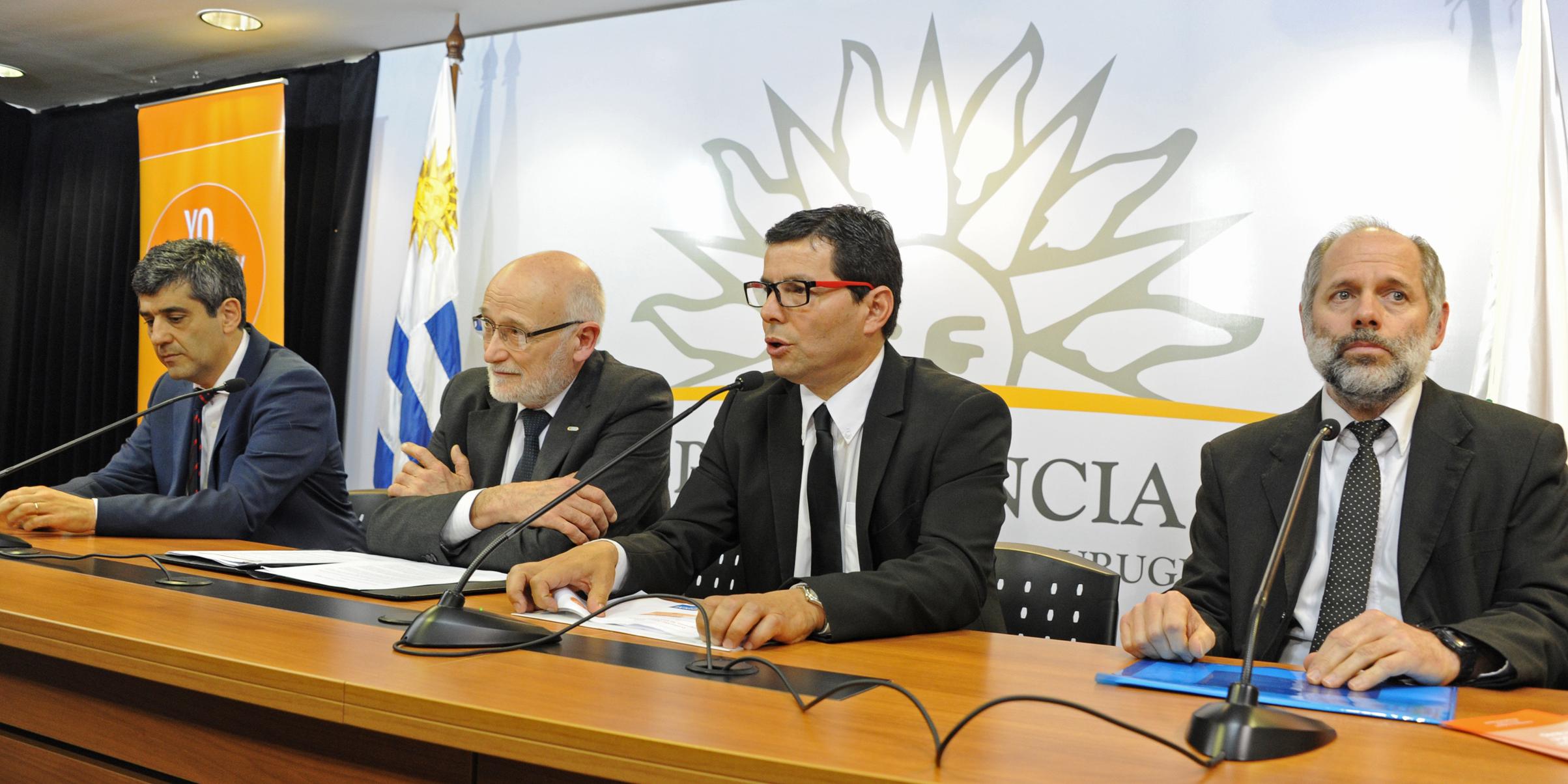 El vicepresidente de UTE, Ing. César Briozzo, participó del lanzamiento de una nueva edición del programa