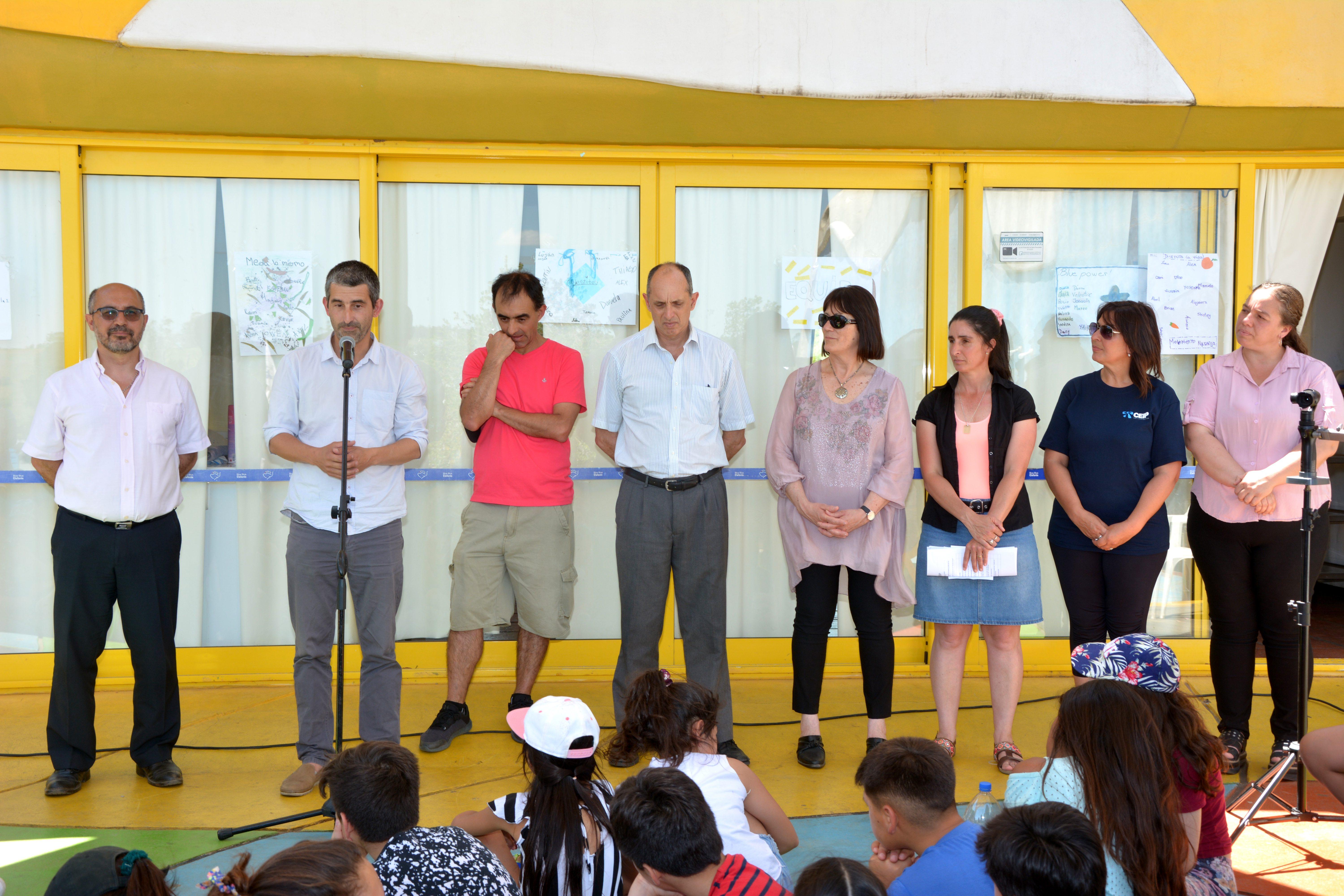 Directores de UTE en Escuela Campamento Campanero Chico, Minas