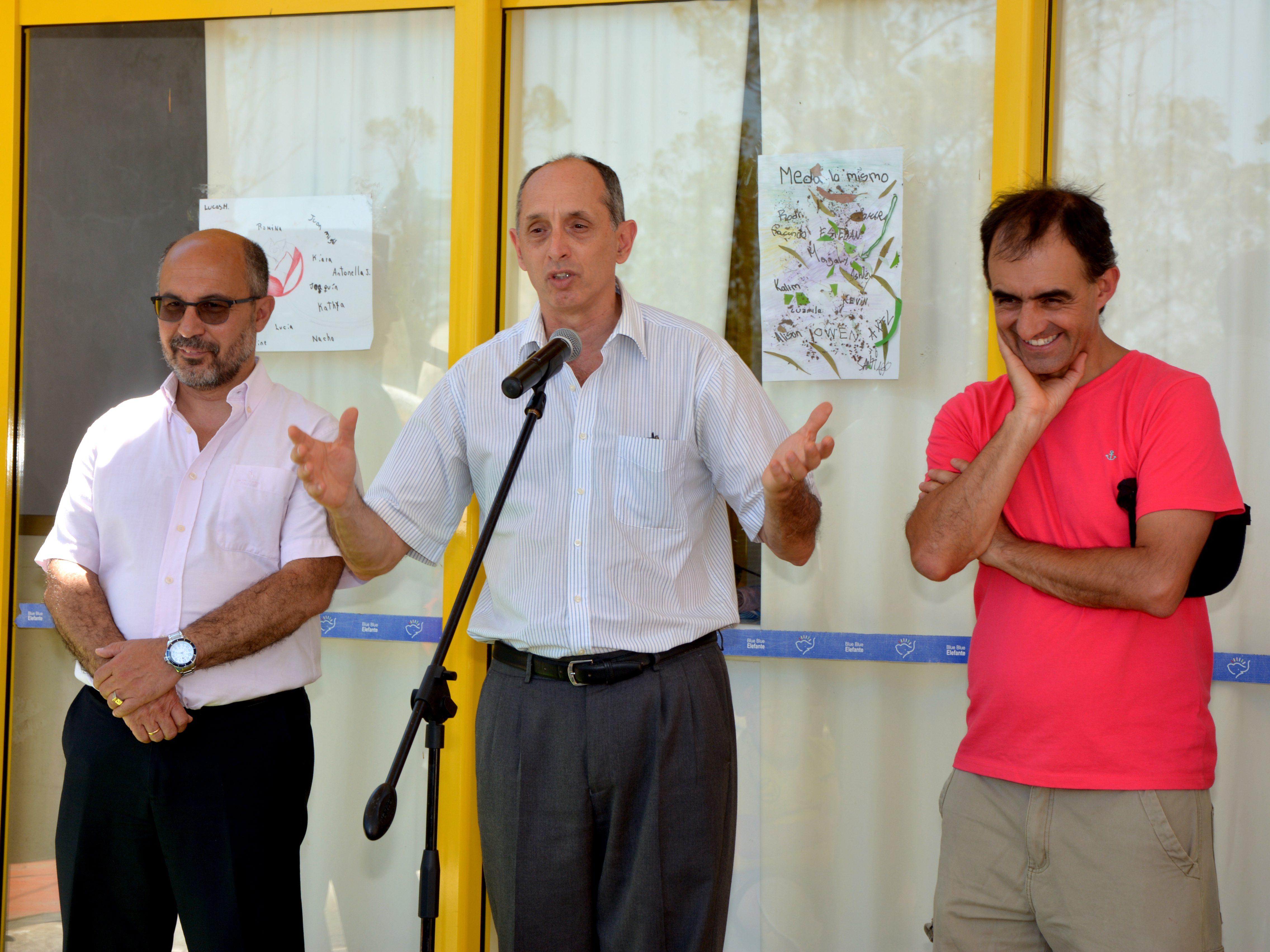 El director Sosa y el presidente Casaravilla en Escuela Campamento Campanero Chico, Minas