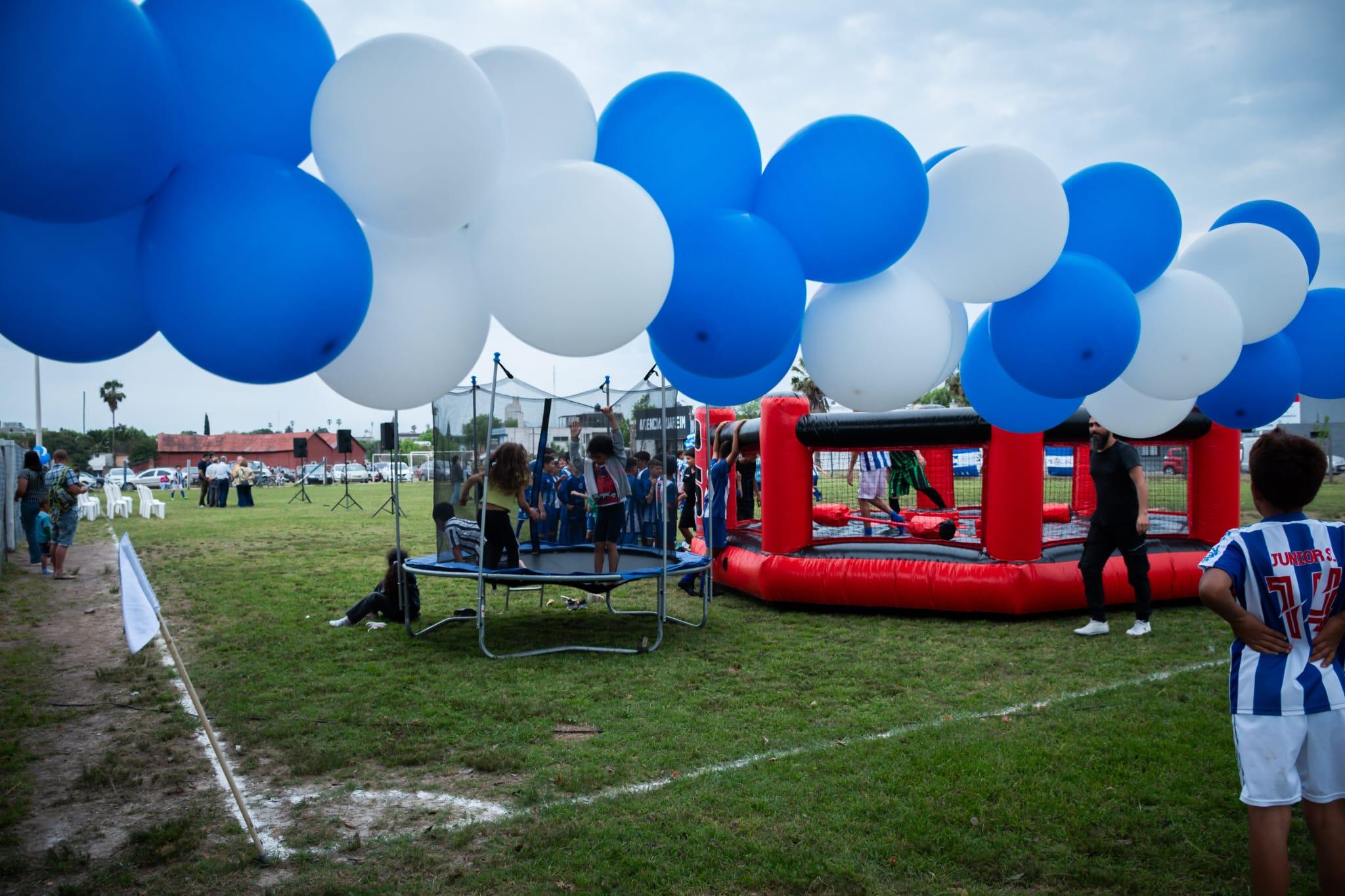 Club Continental de Melo se sumó a la iluminación eficiente de canchas deportivas